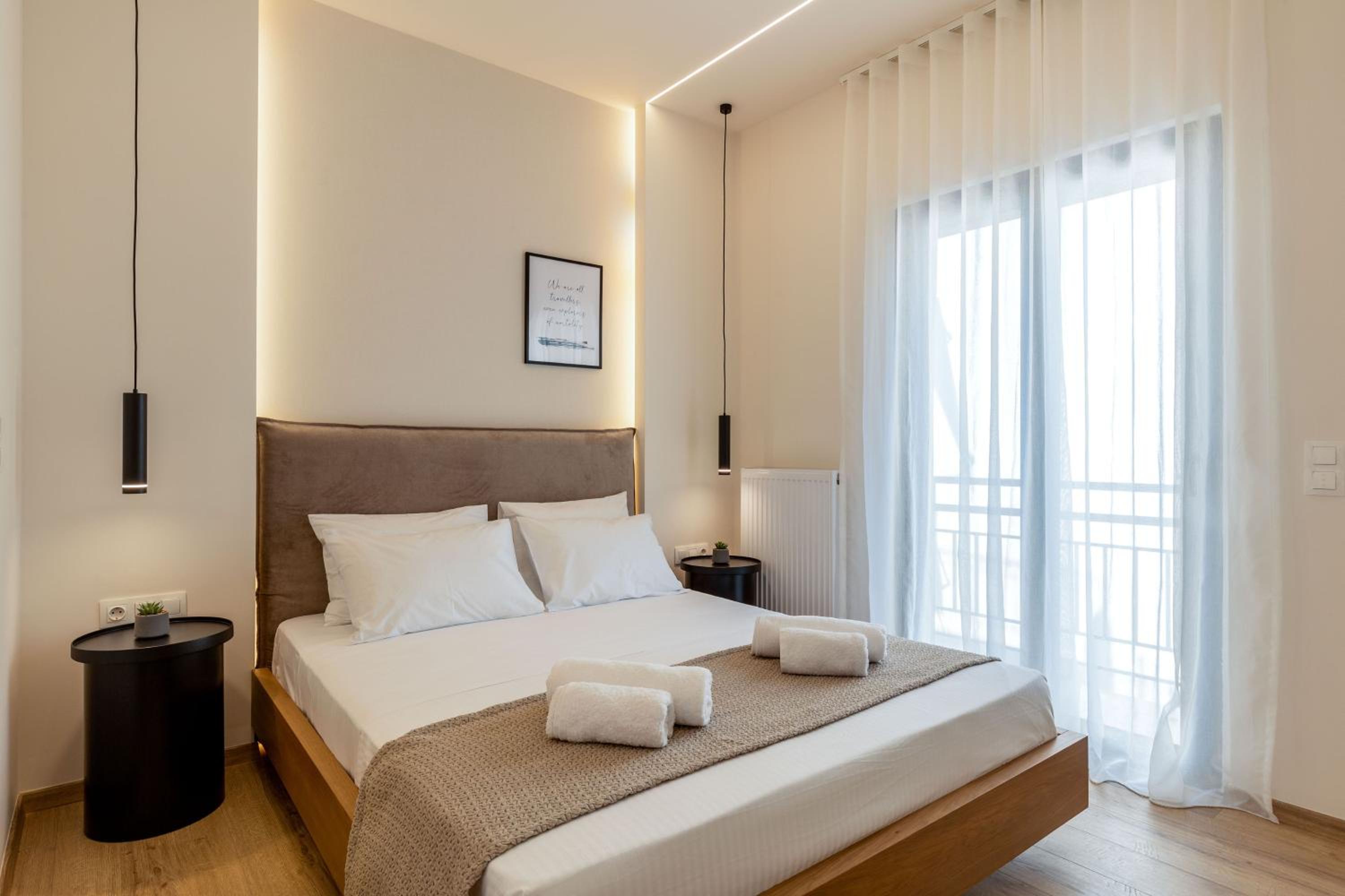IO SUITES