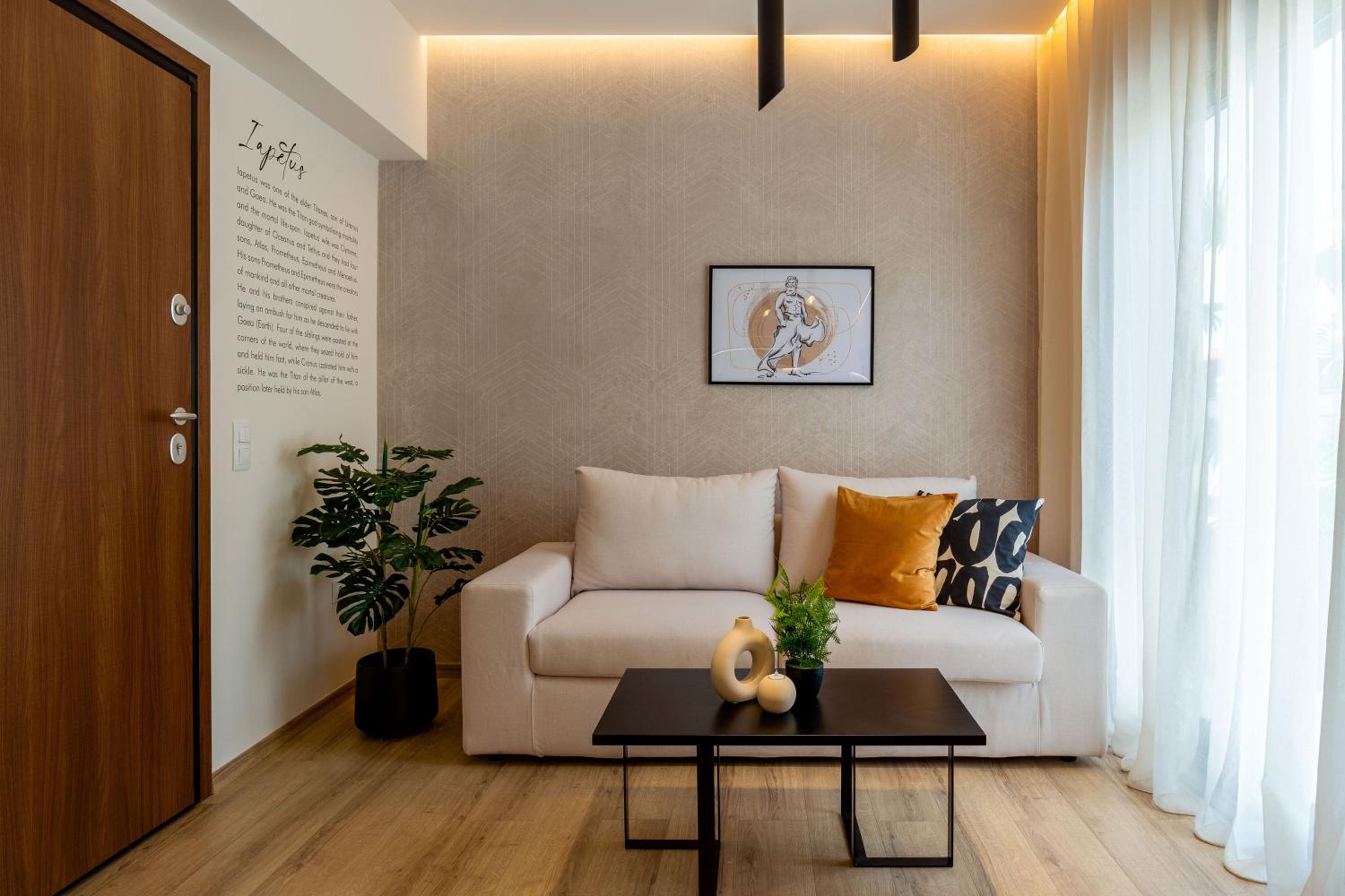 IO SUITES