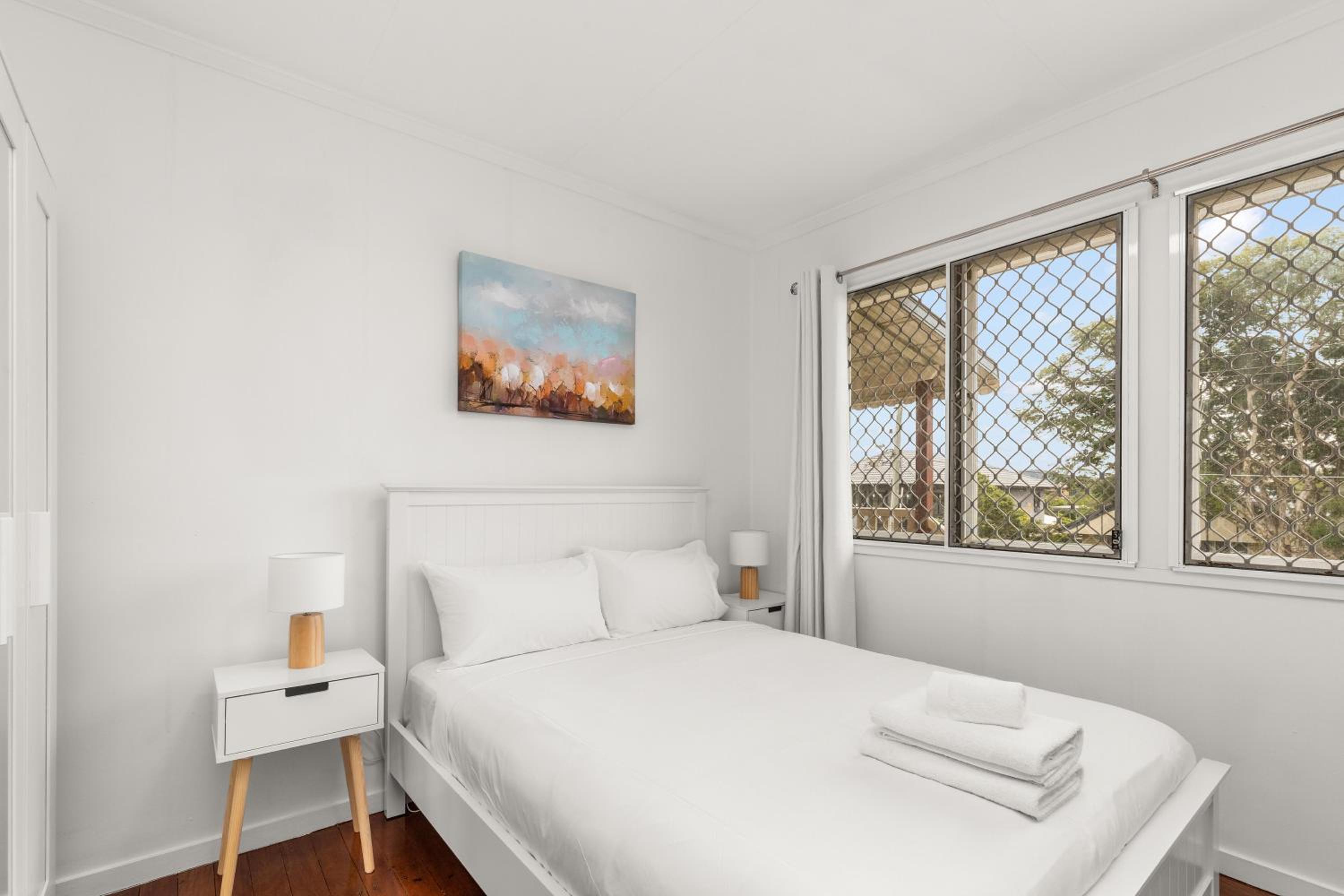 Brisbane Vacations - KozyGuru / Carindale / Immaculate 3 Beds Holiday Home QCA061 - Property Image 1
