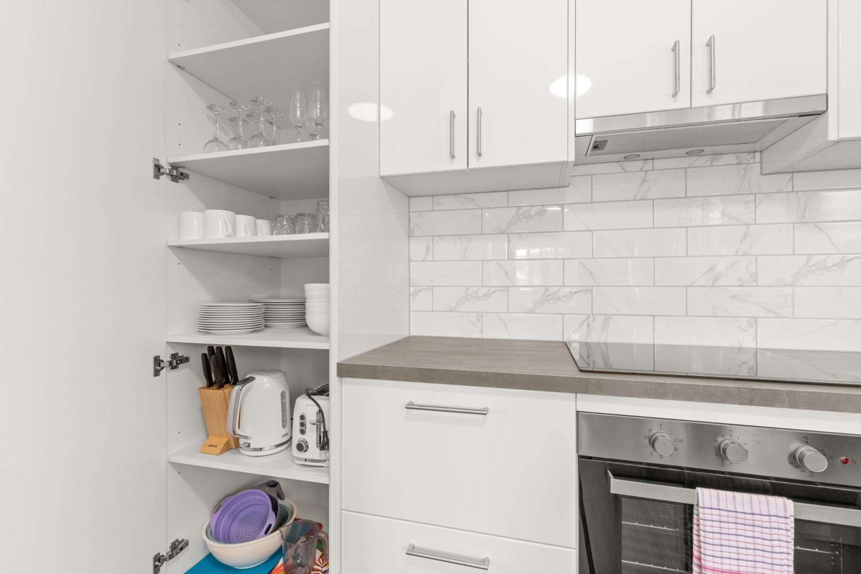 Brisbane Vacations - KozyGuru / Carindale / Immaculate 3 Beds Holiday Home QCA061 - Property Image 6