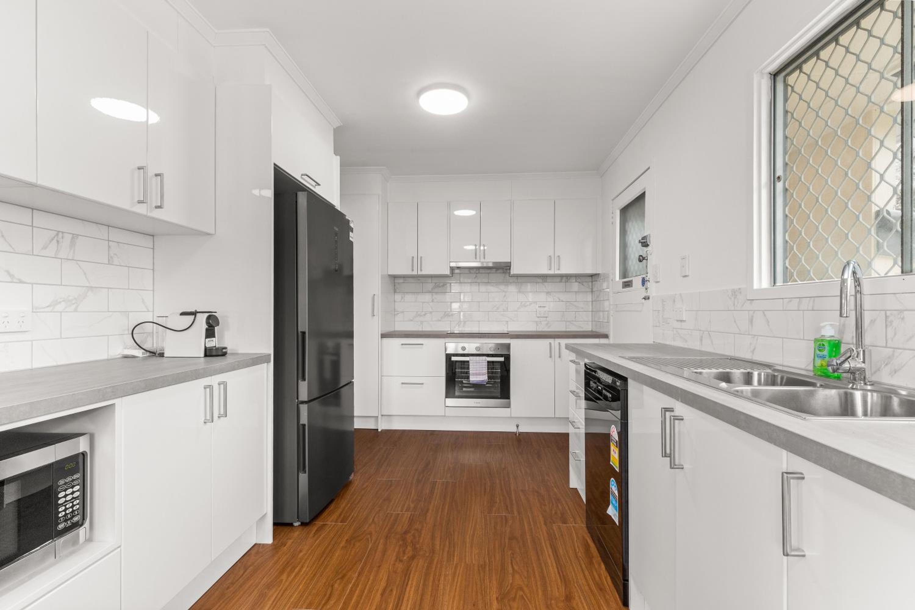 Brisbane Vacations - KozyGuru / Carindale / Immaculate 3 Beds Holiday Home QCA061 - Property Image 7