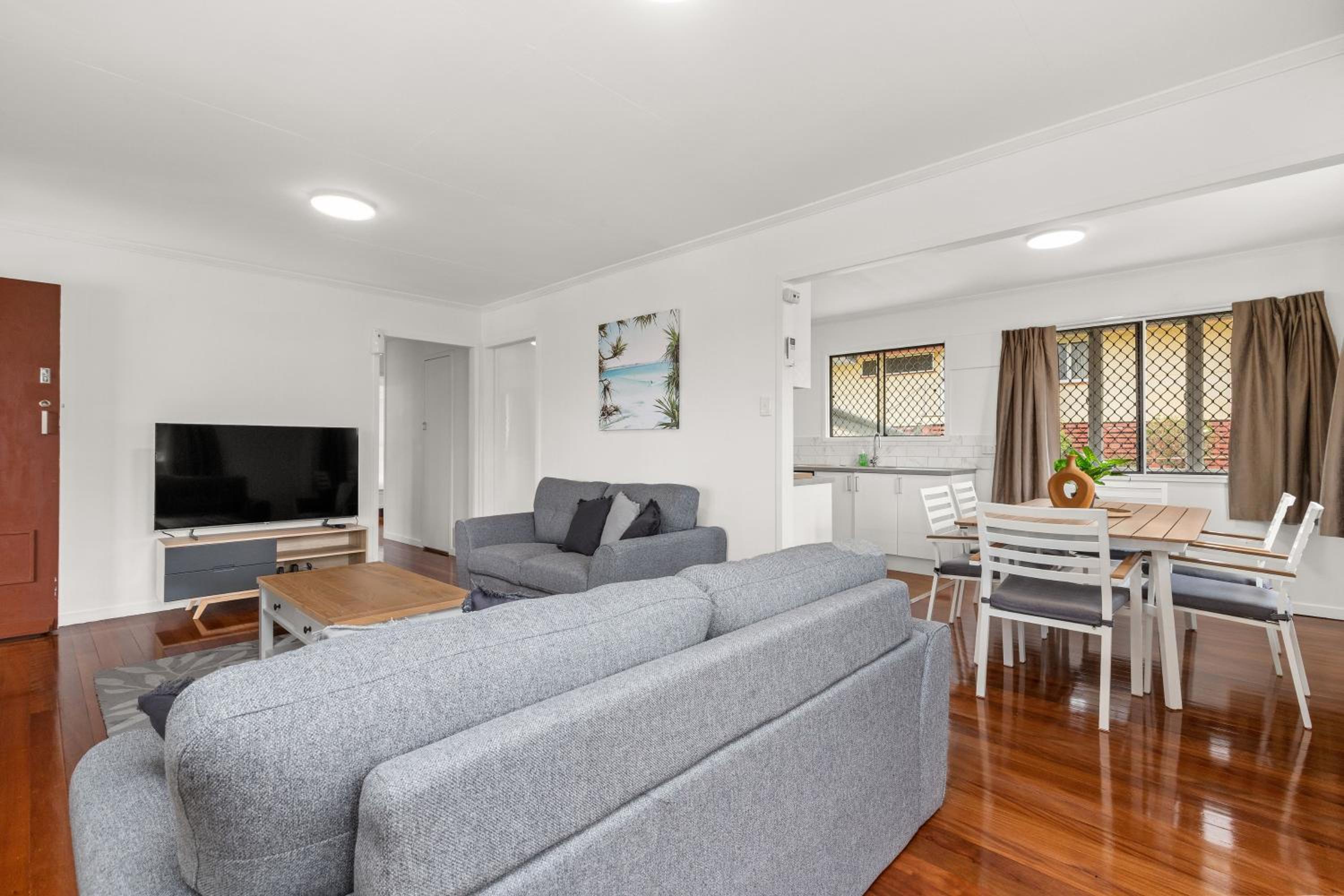 Brisbane Vacations - KozyGuru / Carindale / Immaculate 3 Beds Holiday Home QCA061 - Property Image 13