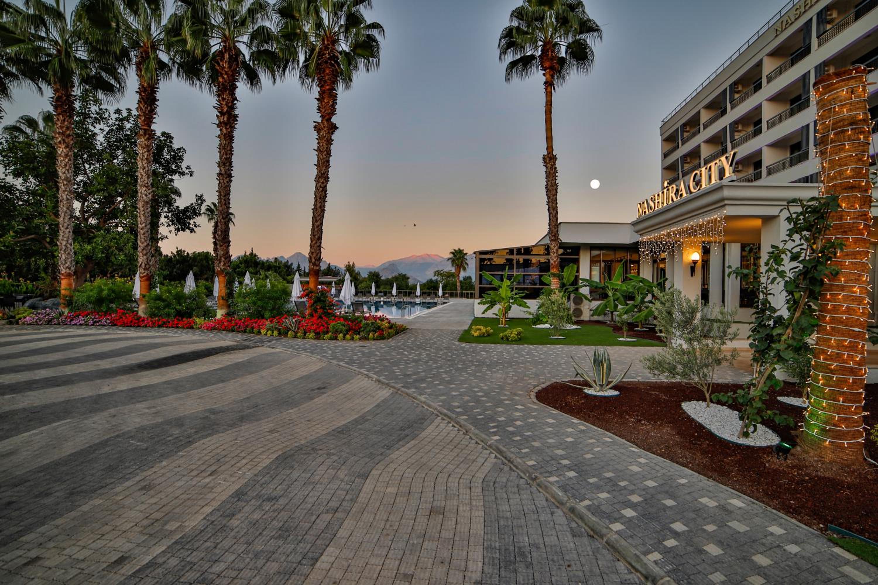 Nashira City Resort Hotel - Image 9