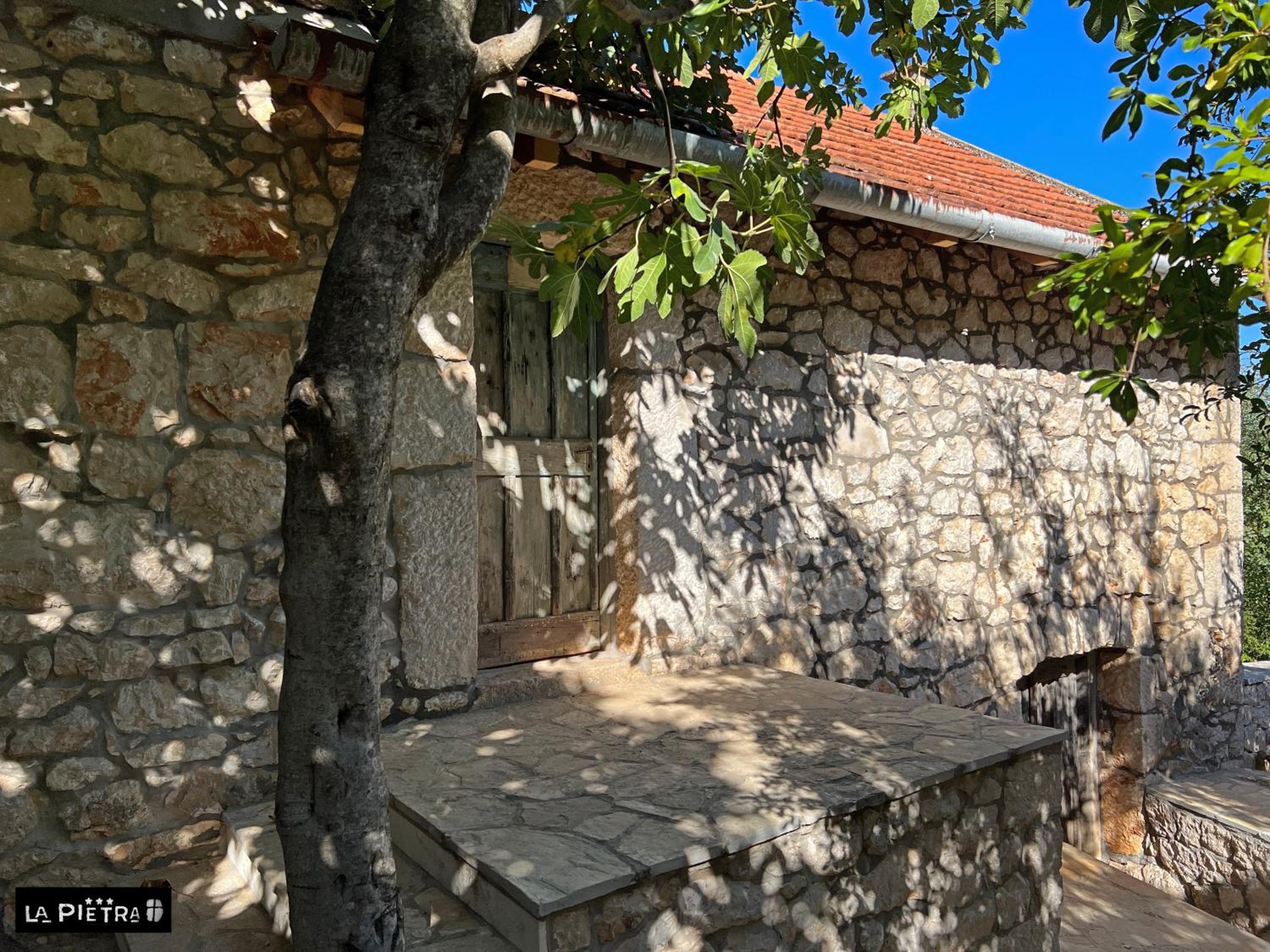 La Pietra Family Hotel