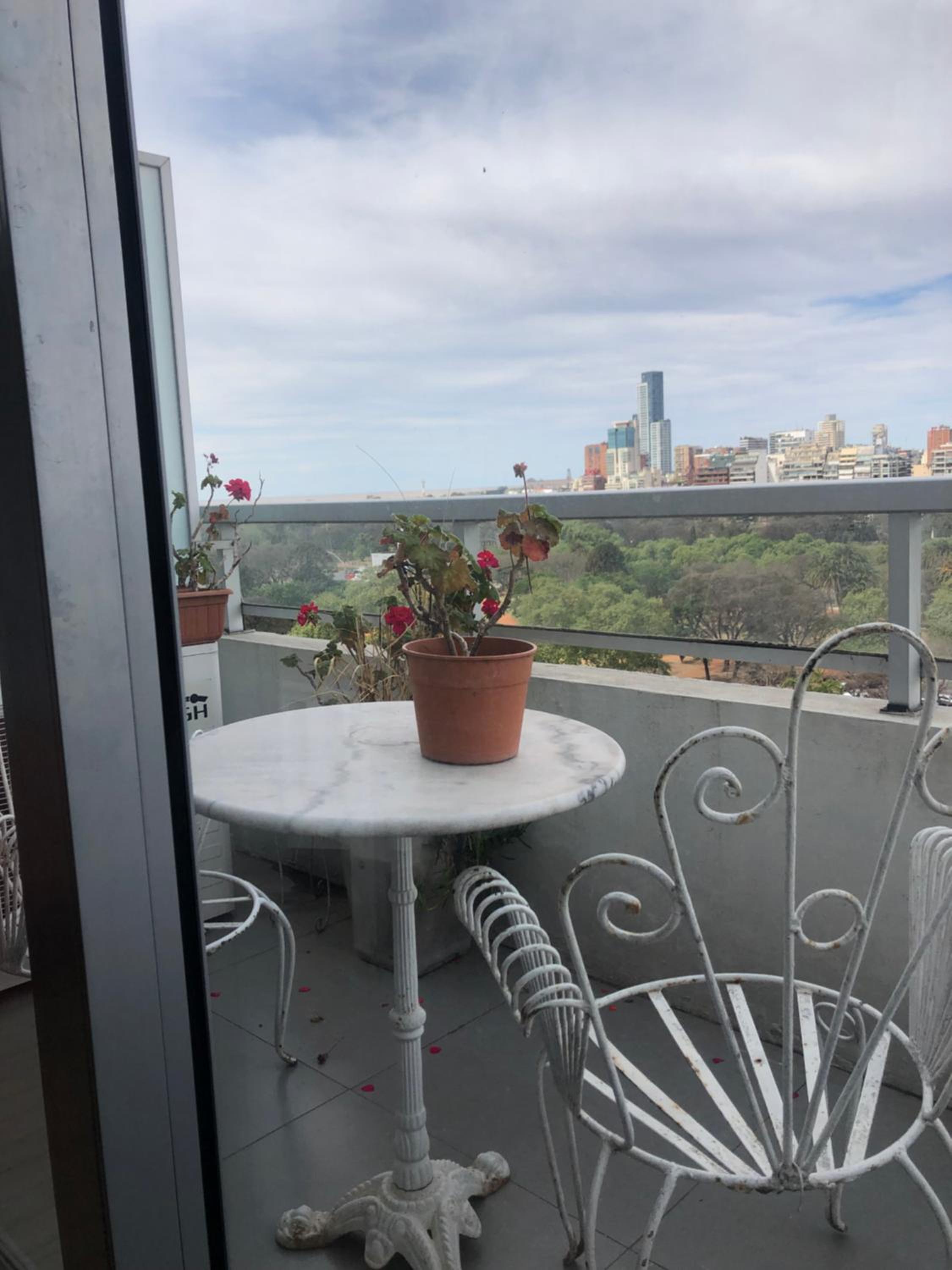 Apartamento Av kennedy y Cerviño a metros embajada EEUU view 5