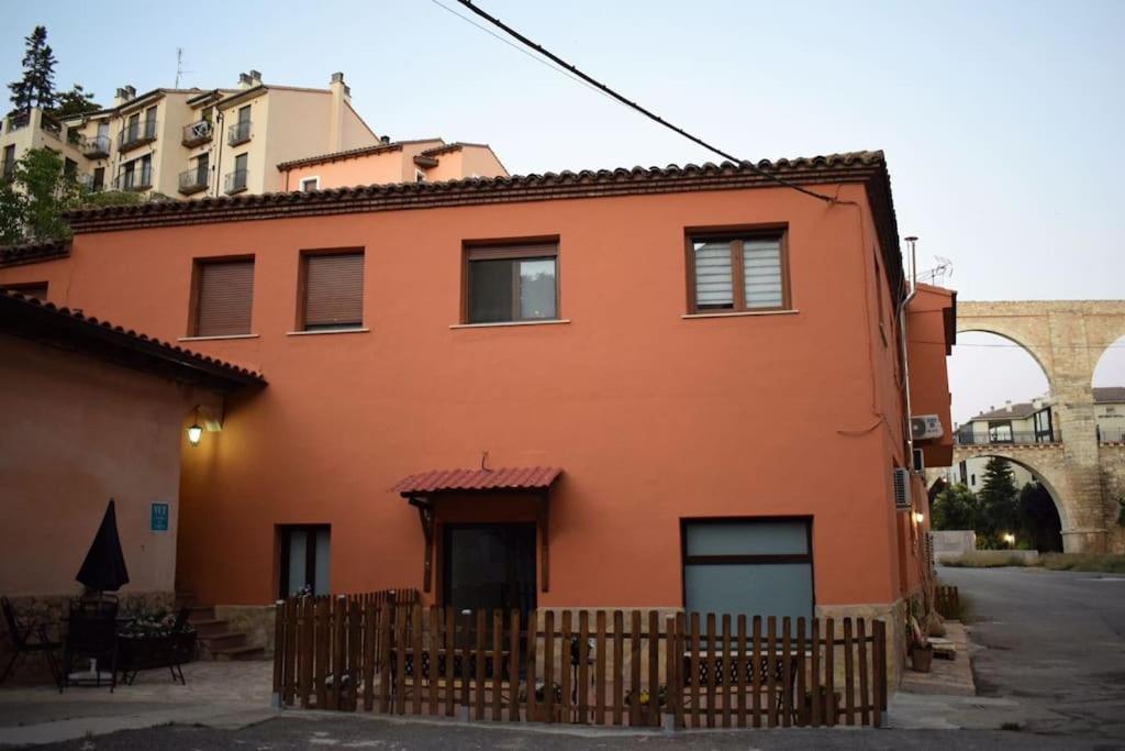 La Buhardilla. Aparcamiento exterior privado