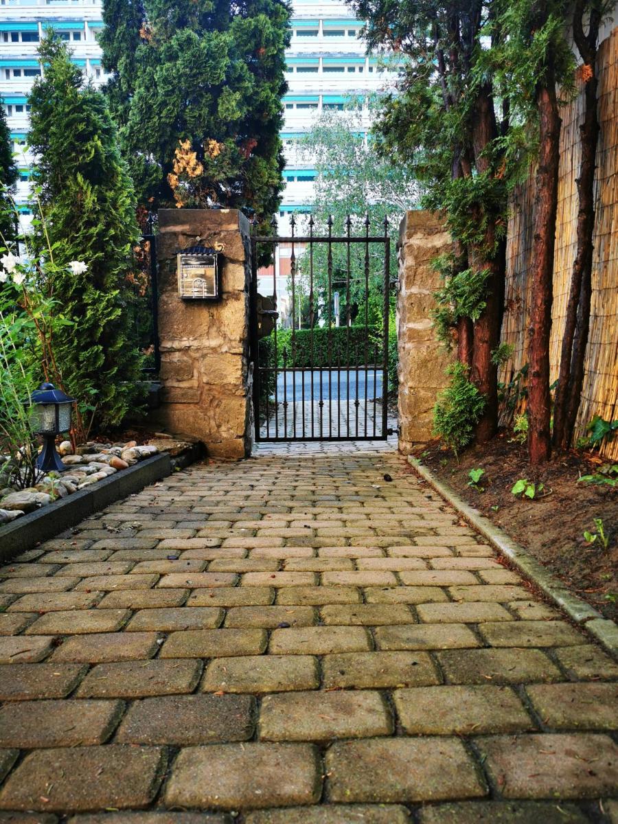 Piroska Villa