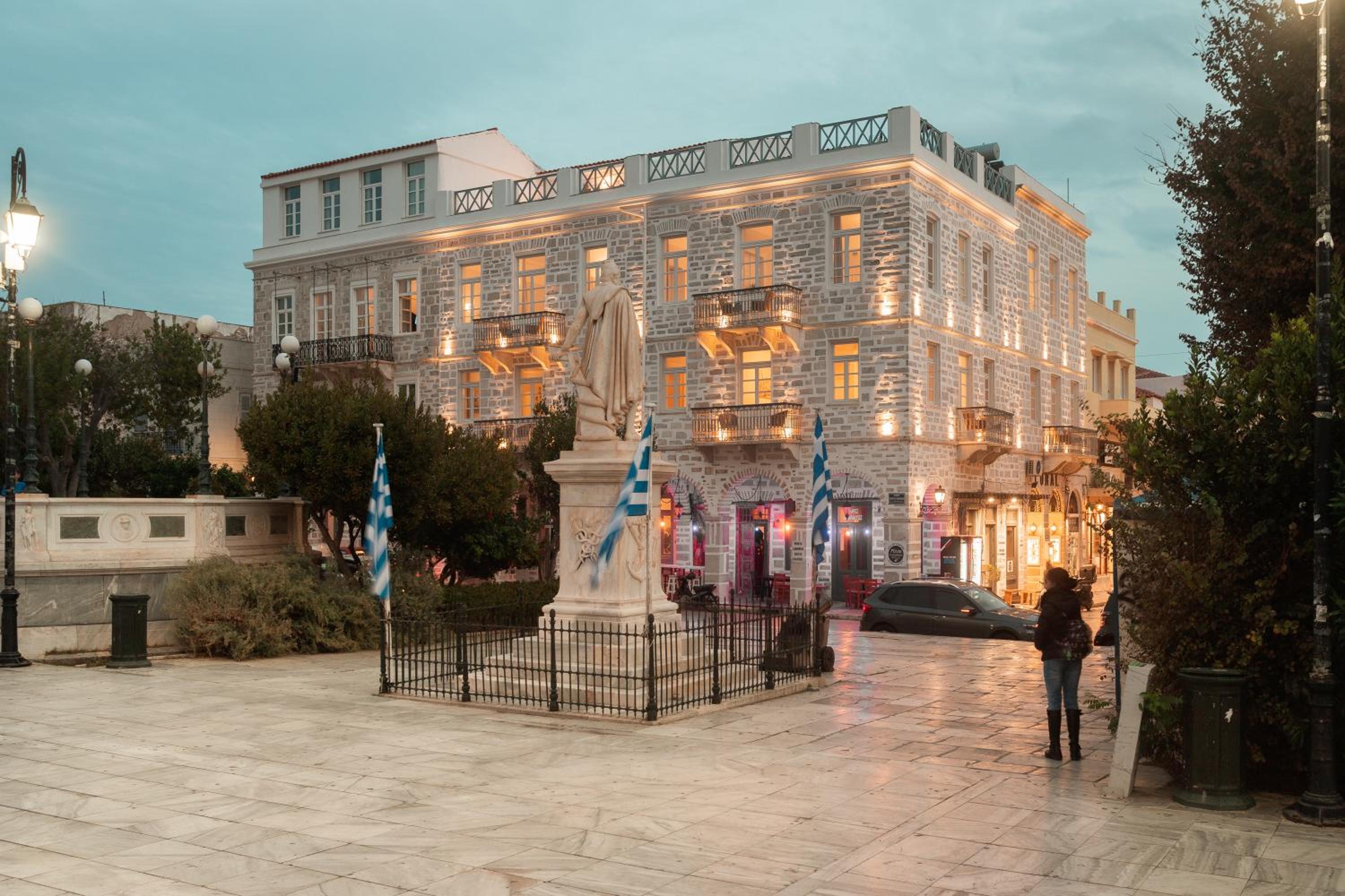 Hotel SYROS SOUL LUXURY SUITES - Image 1