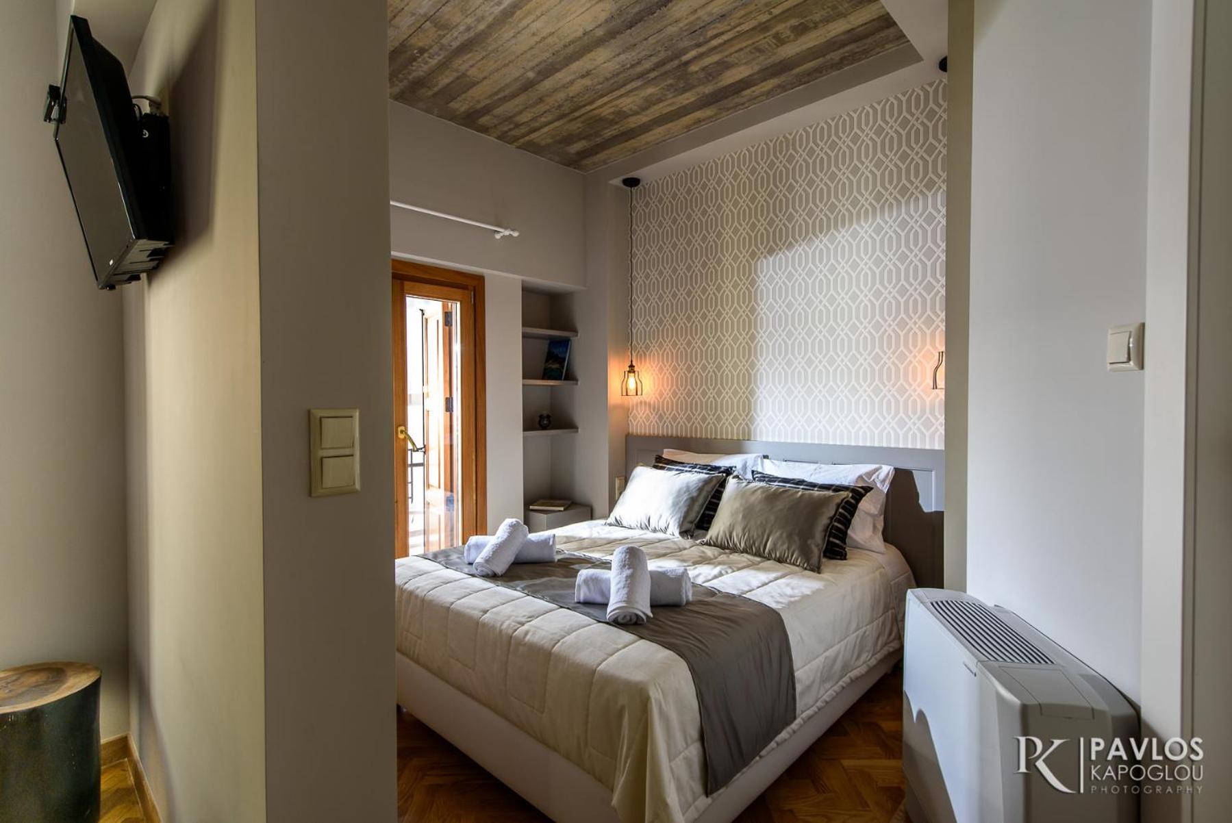 Candia Suites & Rooms