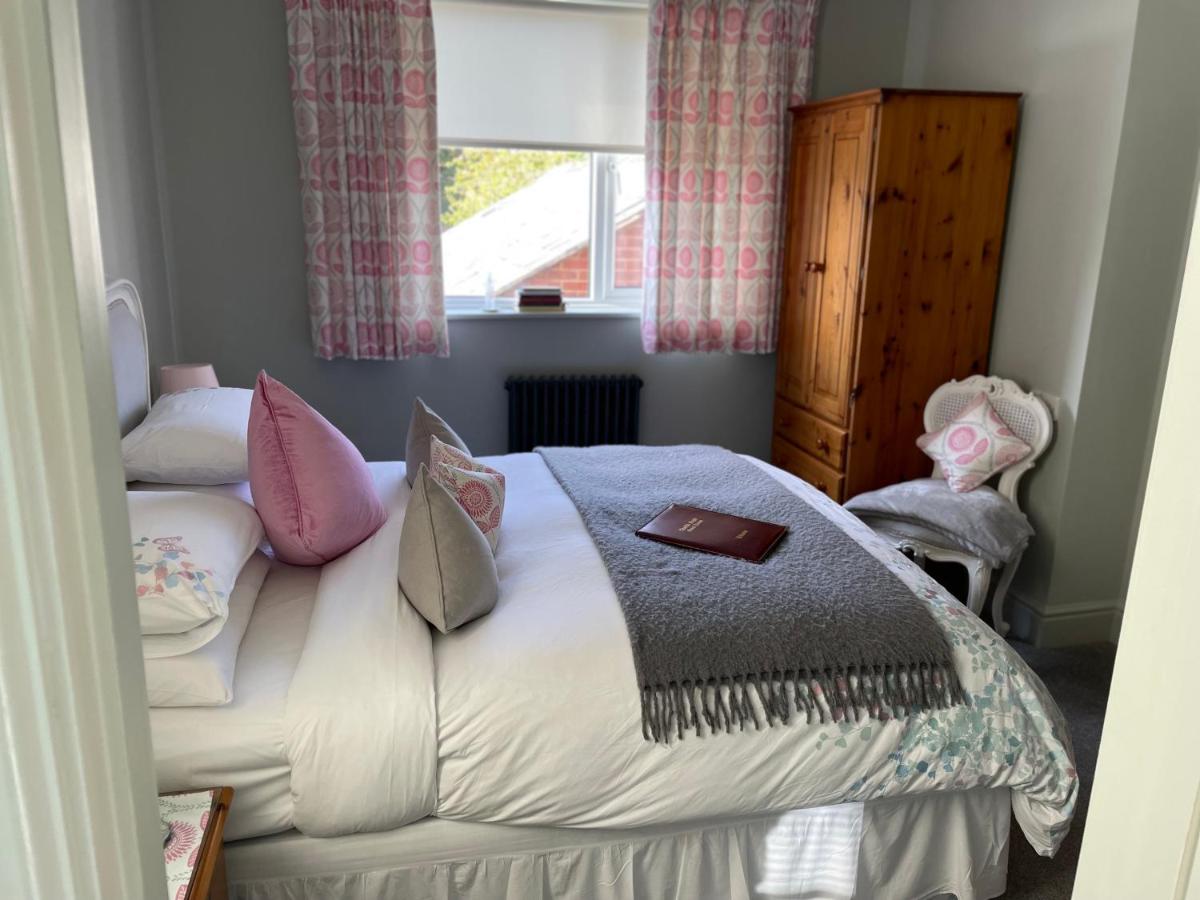 Twelfth Night Guesthouse