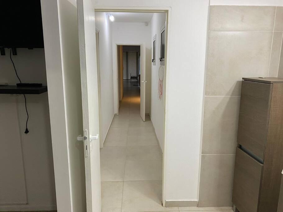 Casa frente al lago en barrio privado