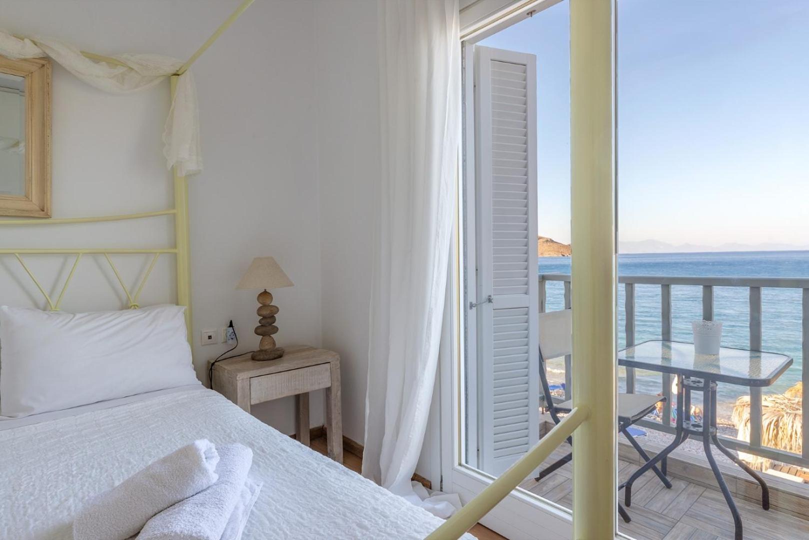 Uno Luxury Apartment with Sea view