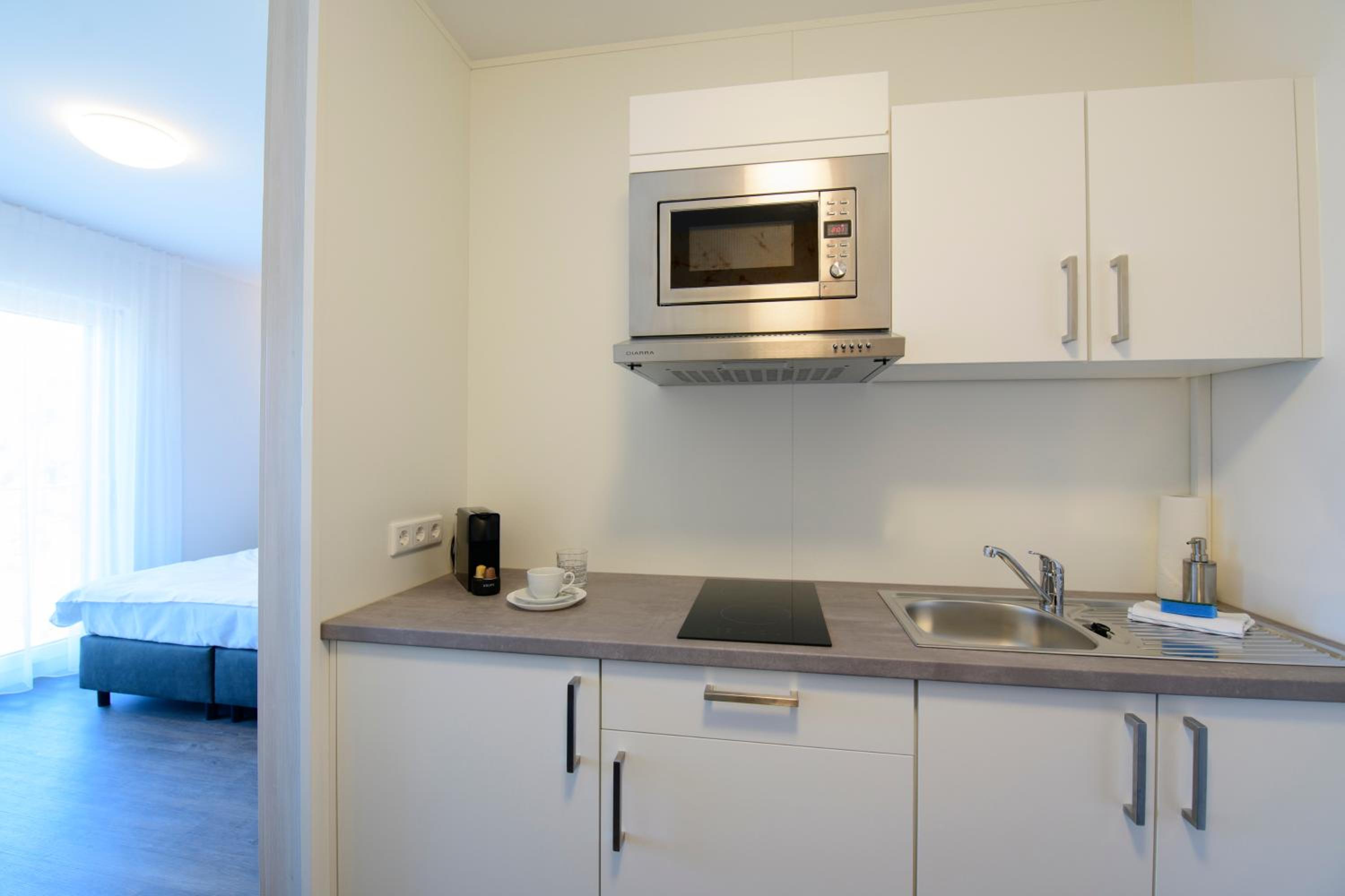 Smart  Stay Aparthotel Saarbrucken Sud - Self-Check-In - Free Parking - Property Image 3