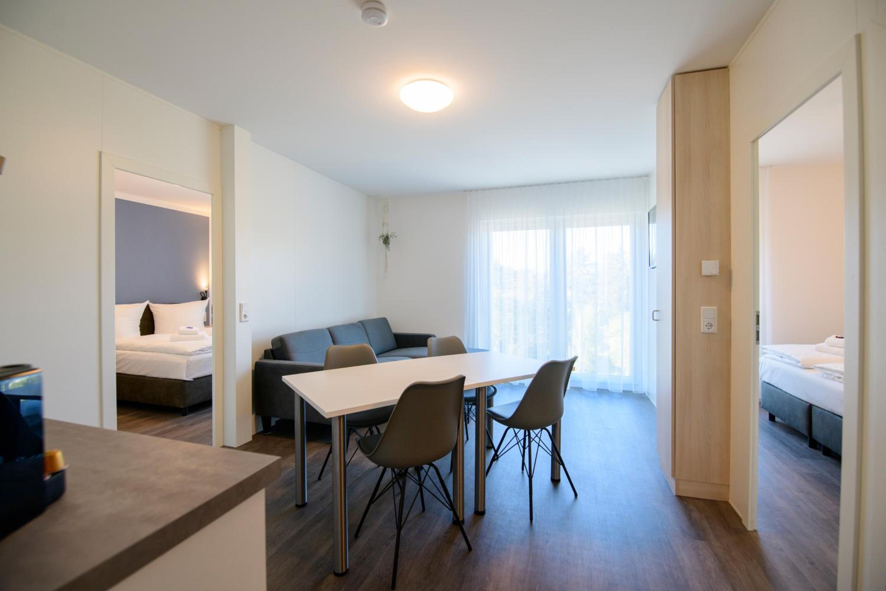 Smart Stay Aparthotel Saarbrucken Sud - Self-Check-In - Free Parking - Property Image 31