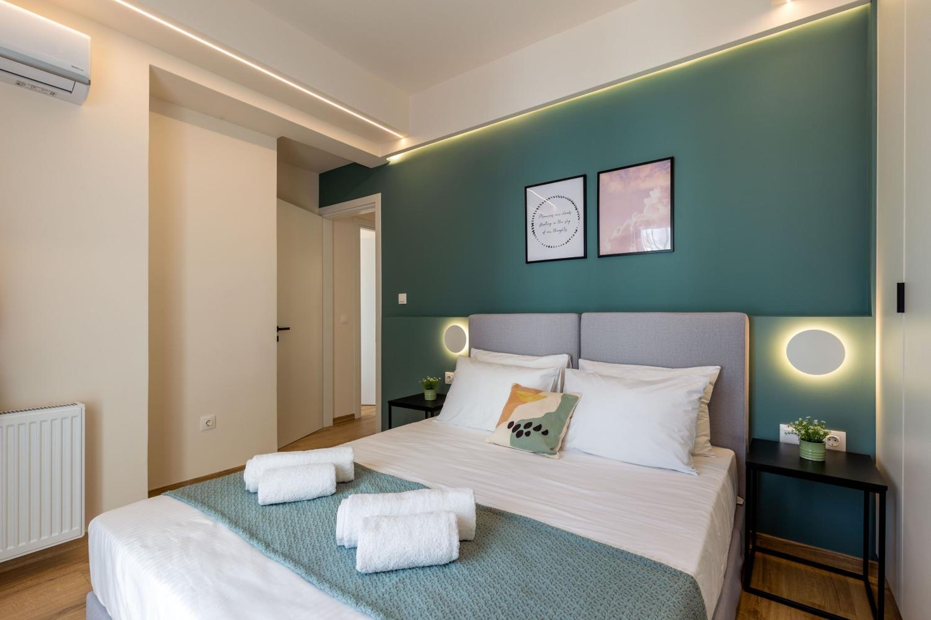 IO SUITES