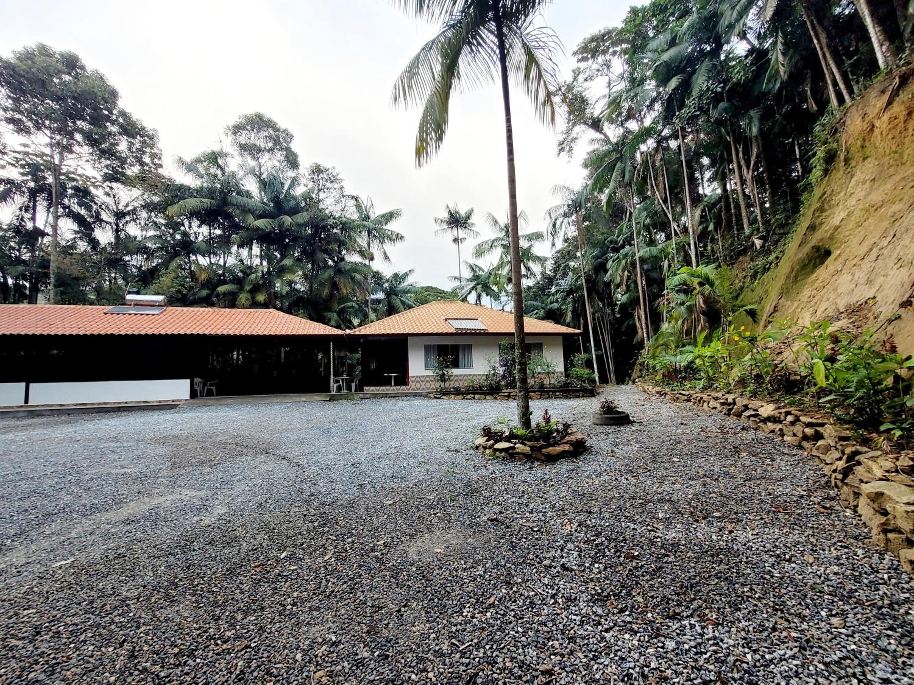 Casa inteira em Lumiar , Recanto das Palmeiras-NF.