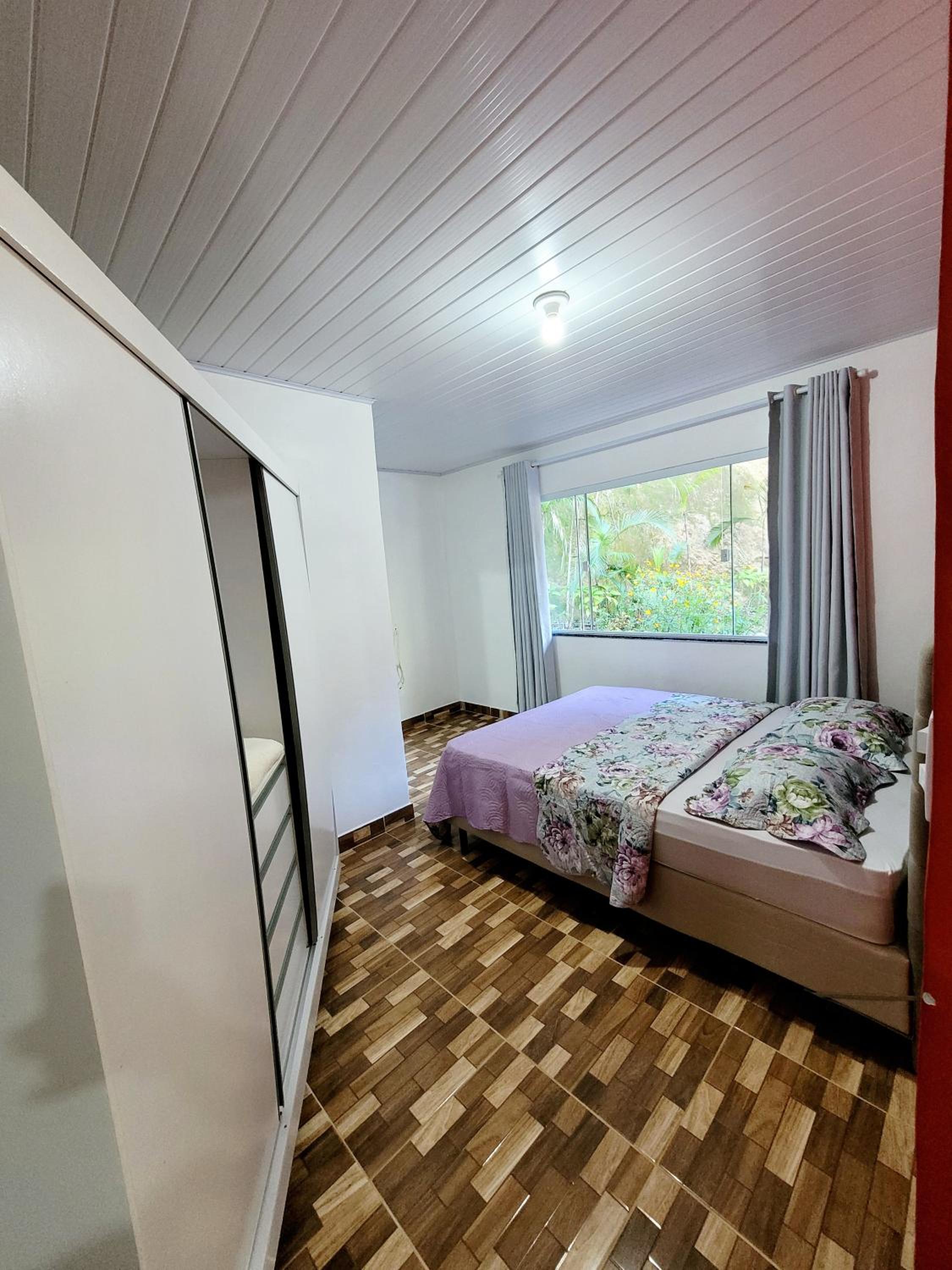 Casa inteira em Lumiar , Recanto das Palmeiras-NF.