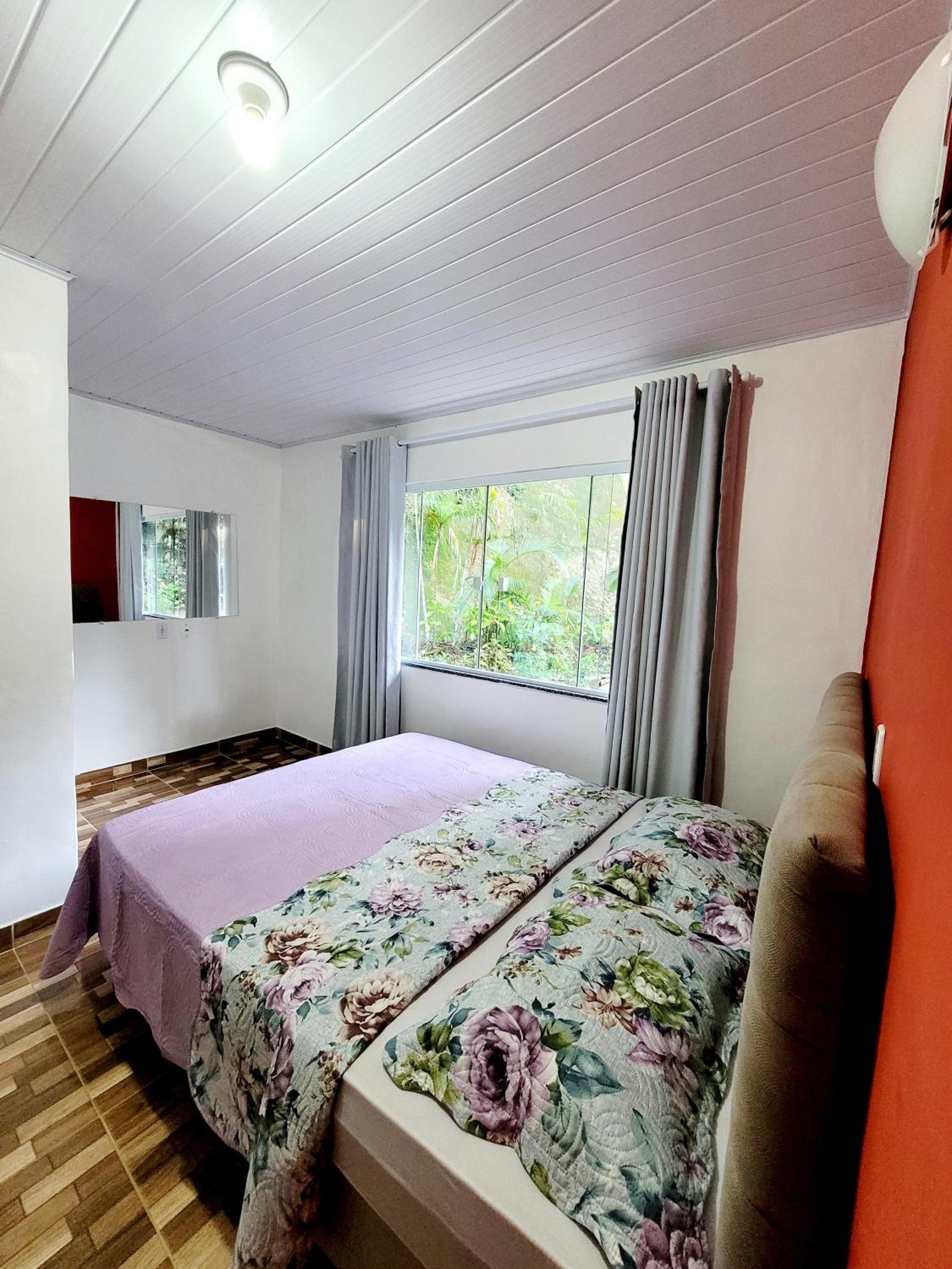 Casa inteira em Lumiar , Recanto das Palmeiras-NF.