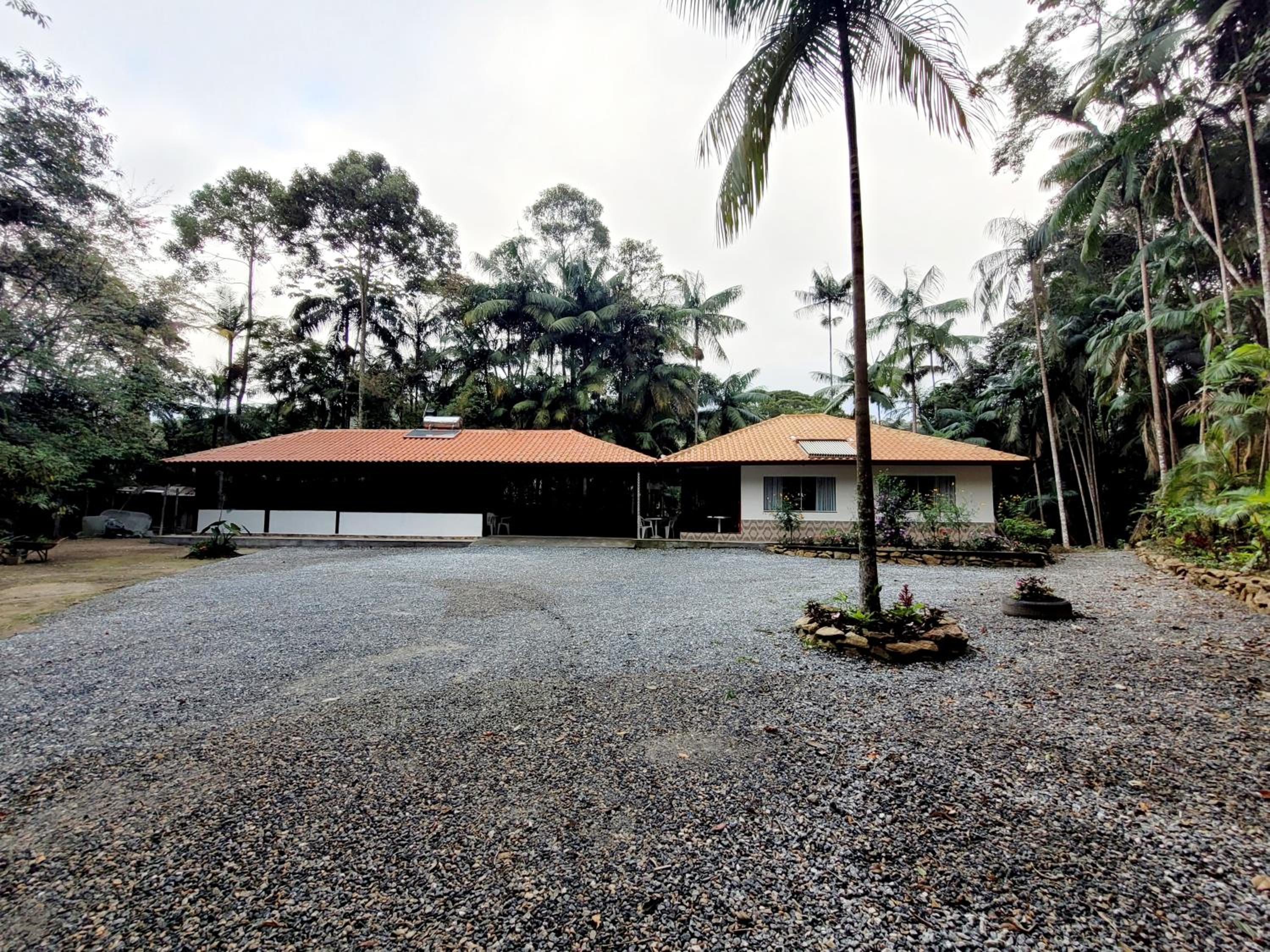Casa inteira em Lumiar , Recanto das Palmeiras-NF.