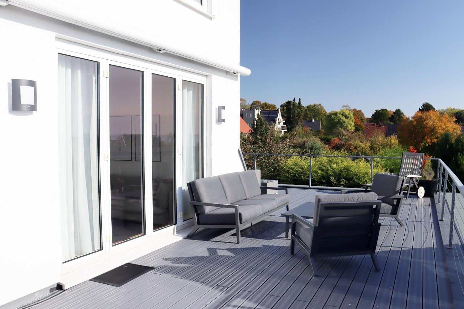 Große Penthouse Ferienwohnung mit Meerblick, Sonnenterrasse & Luxusbad von 