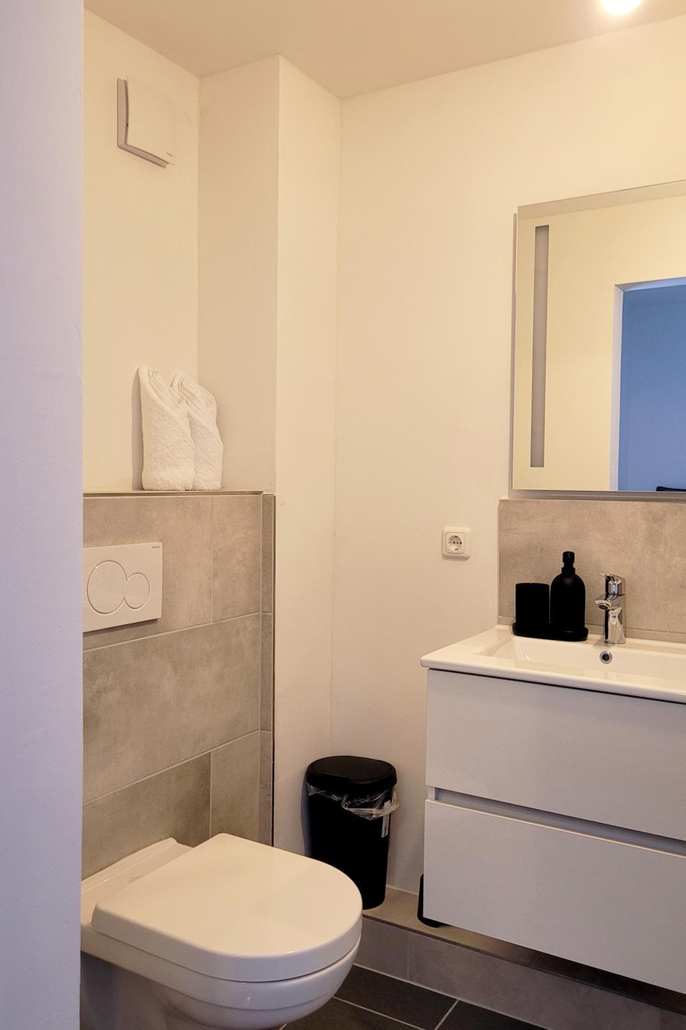 Große Penthouse Ferienwohnung mit Meerblick, Sonnenterrasse & Luxusbad von 