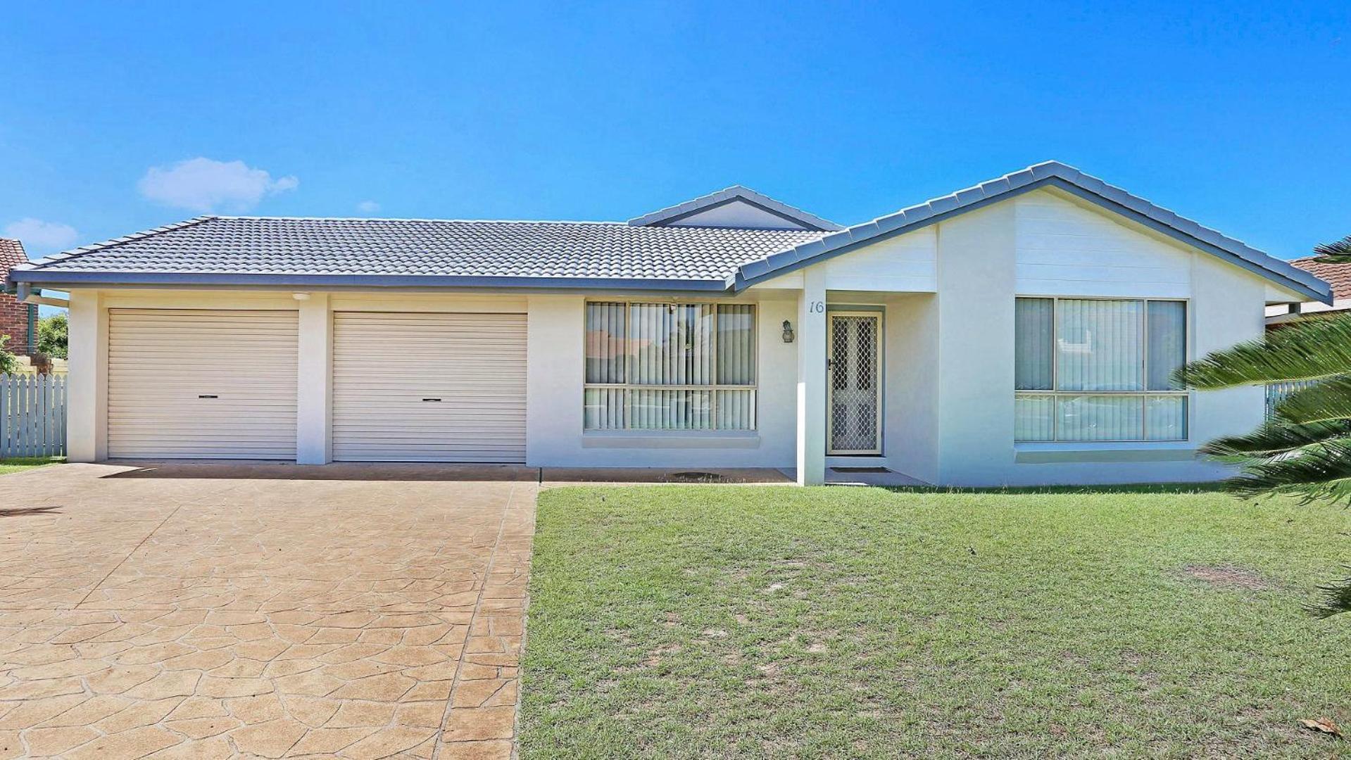 Blue Mariner, 16 Mariners Way