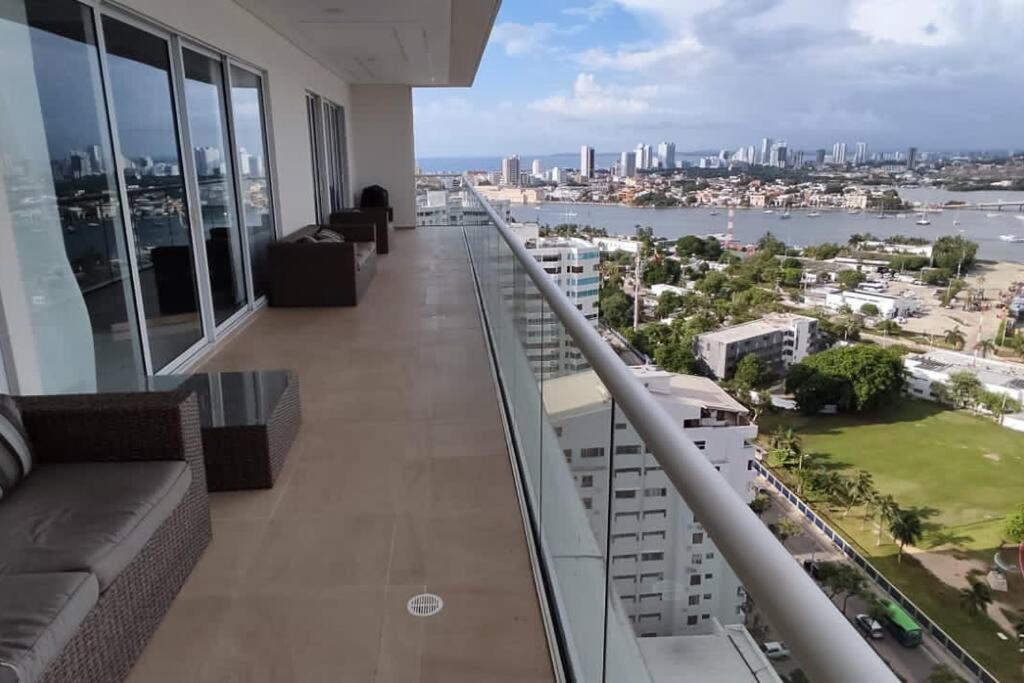 Lujoso apartamento Boca grande Condominio H2