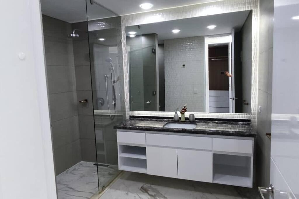 Lujoso apartamento Boca grande Condominio H2