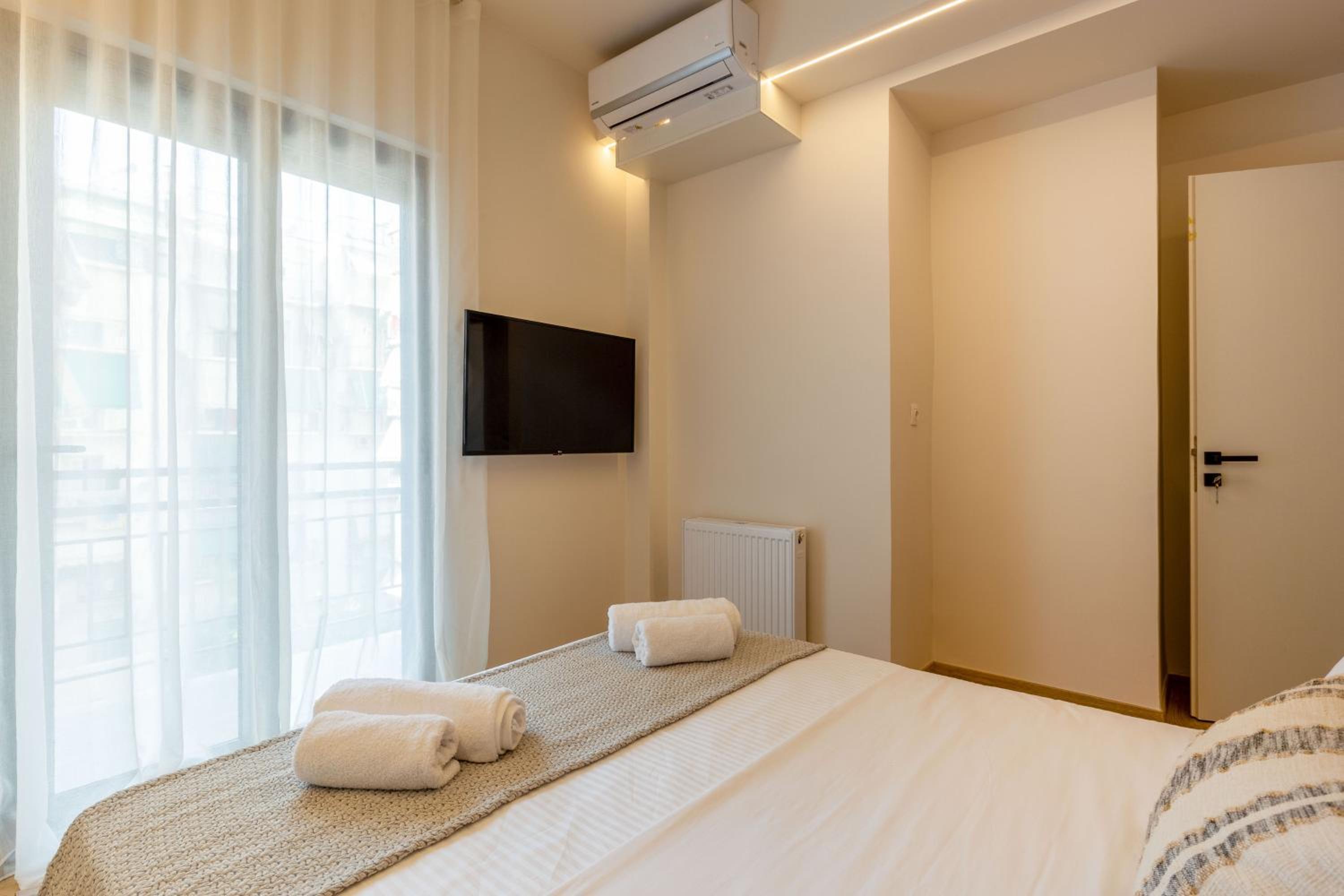 IO SUITES