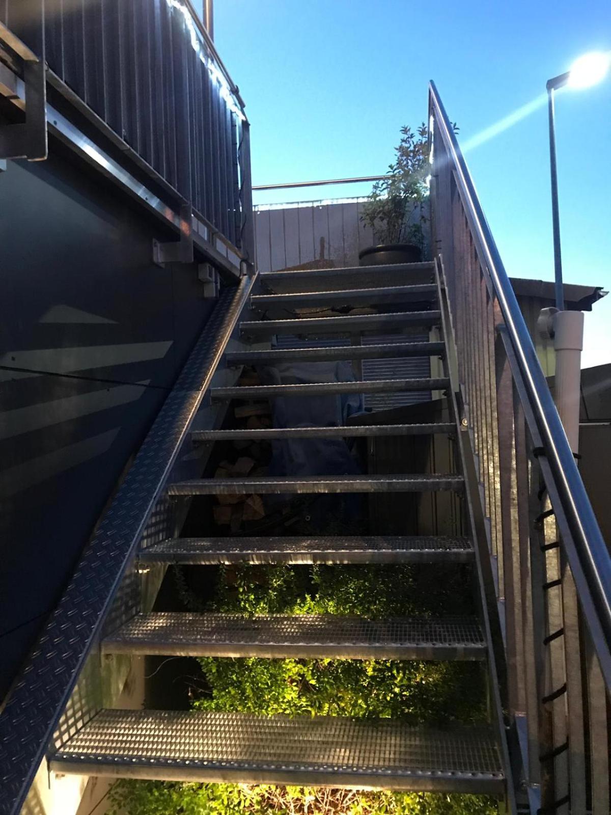 Tiny House Black Pearl
