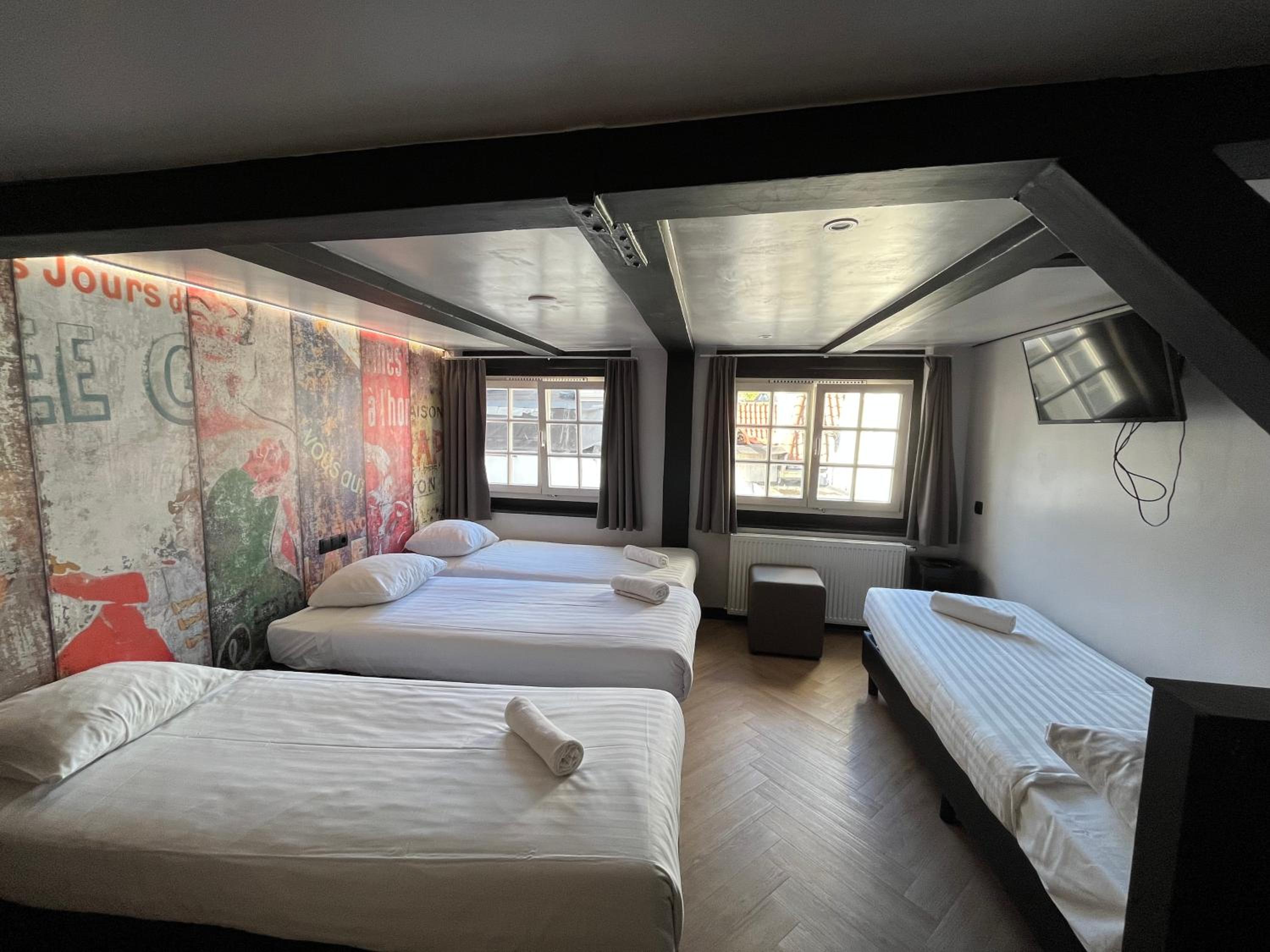 Heart of Amsterdam Hostel