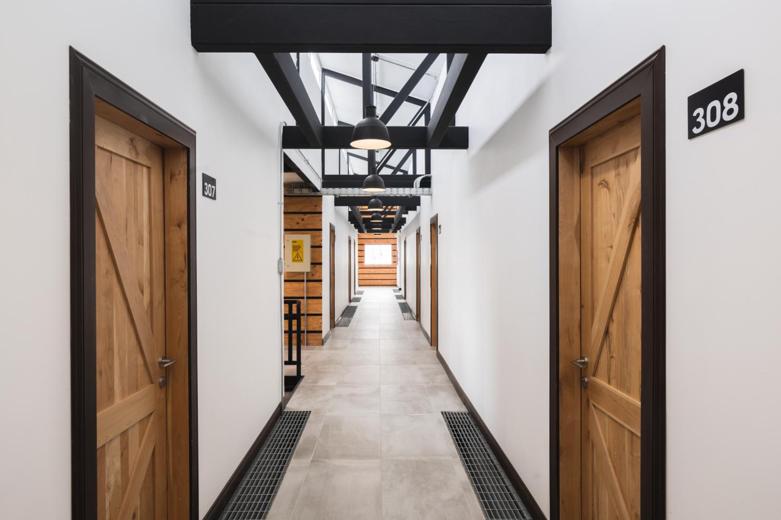 Hotel Big Sur - Image 1