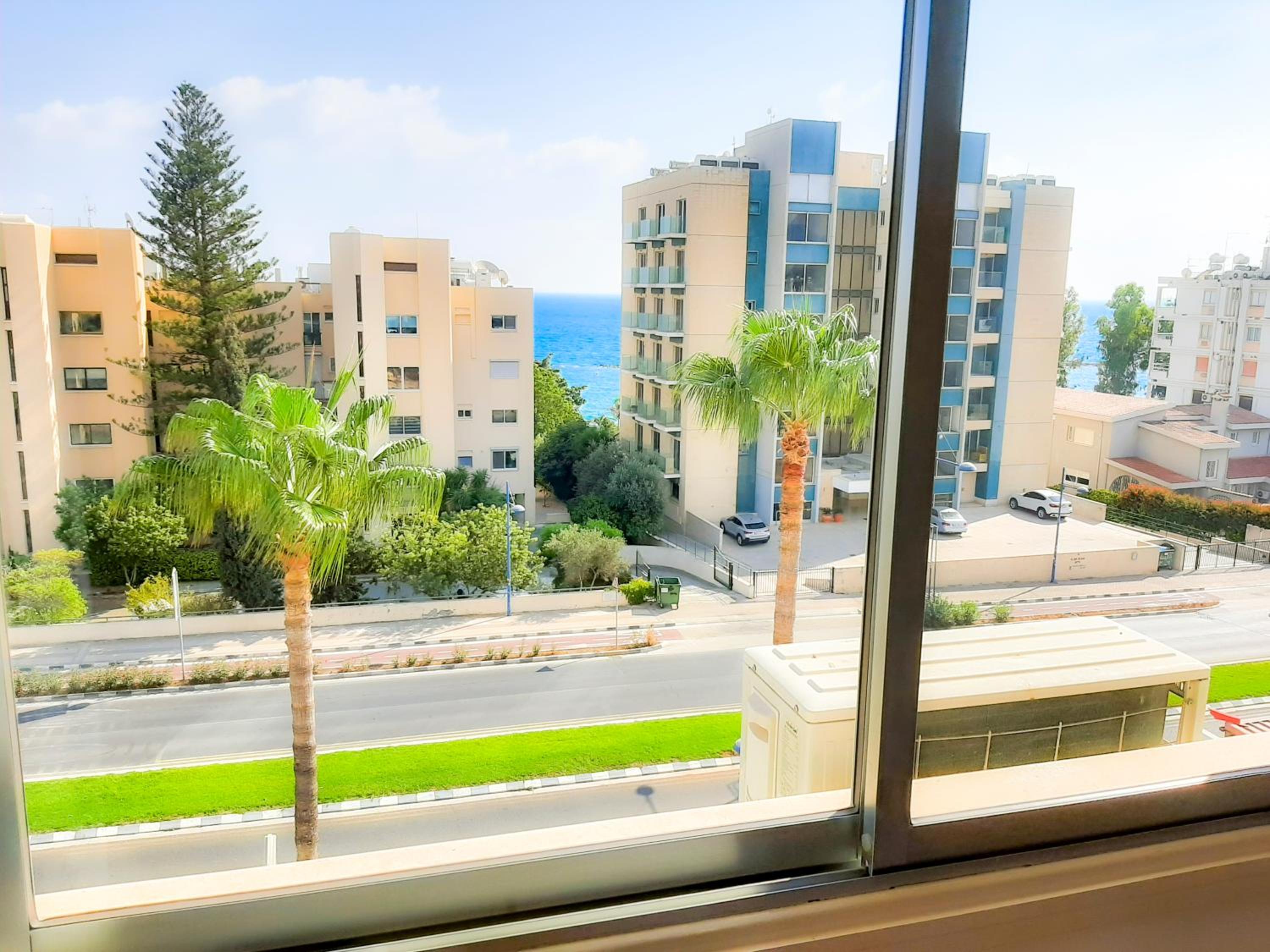 Limassol Vacations - Samson Sea Breeze, 3bed sleeps 6, free WiFi - Property Image 13