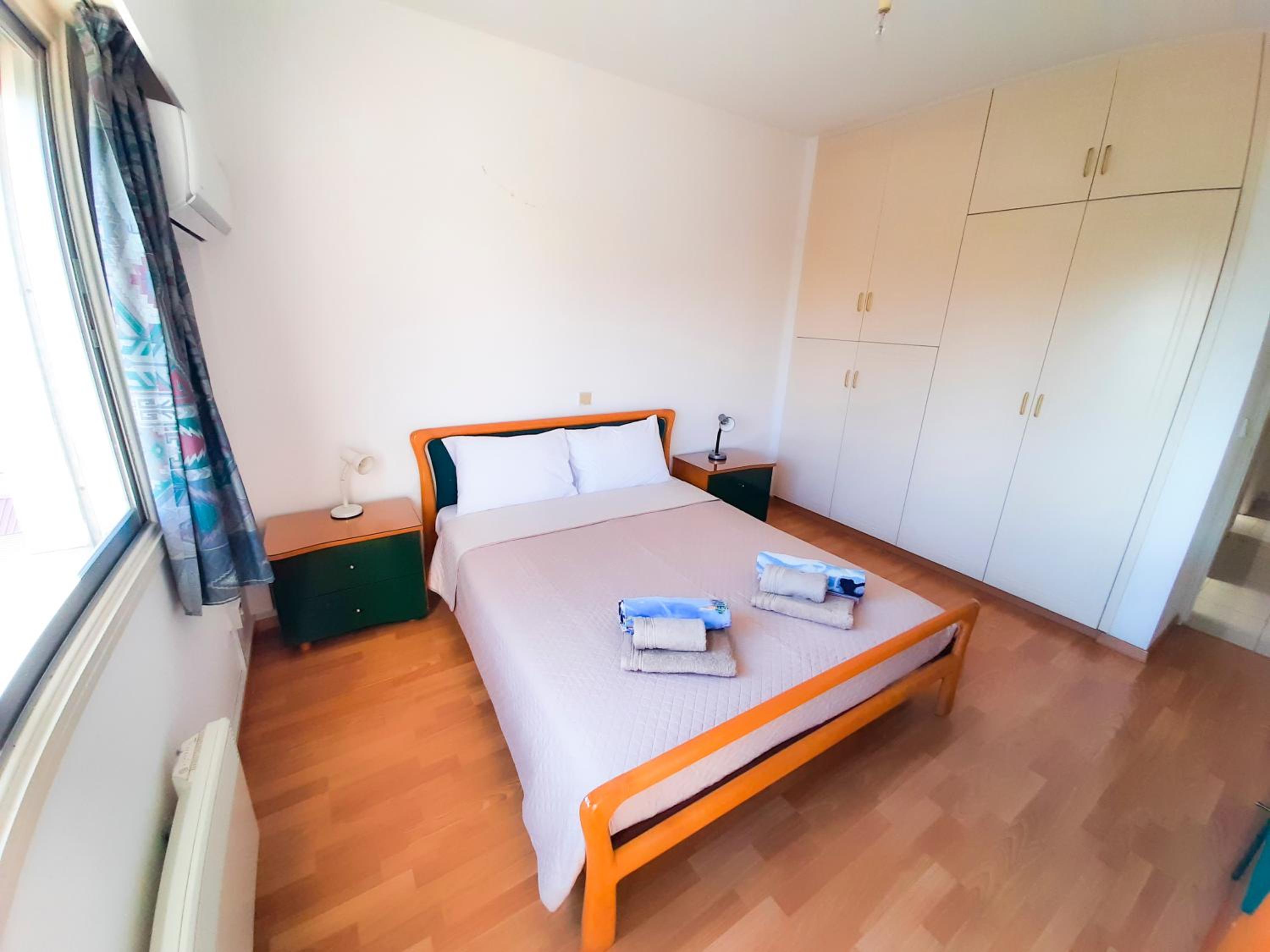 Limassol Vacations - Samson Sea Breeze, 3bed sleeps 6, free WiFi - Property Image 3