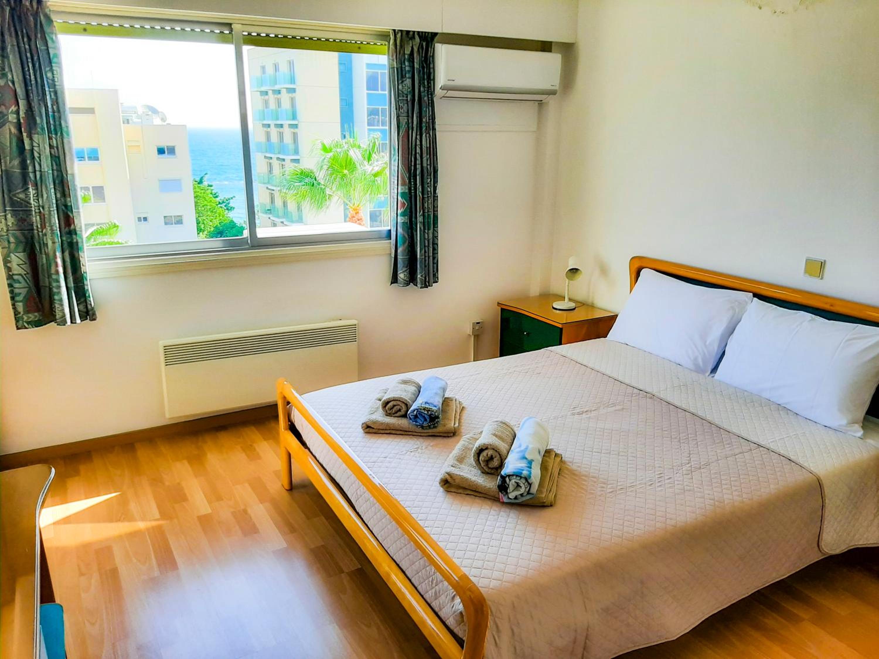 Limassol Vacations - Samson Sea Breeze, 3bed sleeps 6, free WiFi - Property Image 6