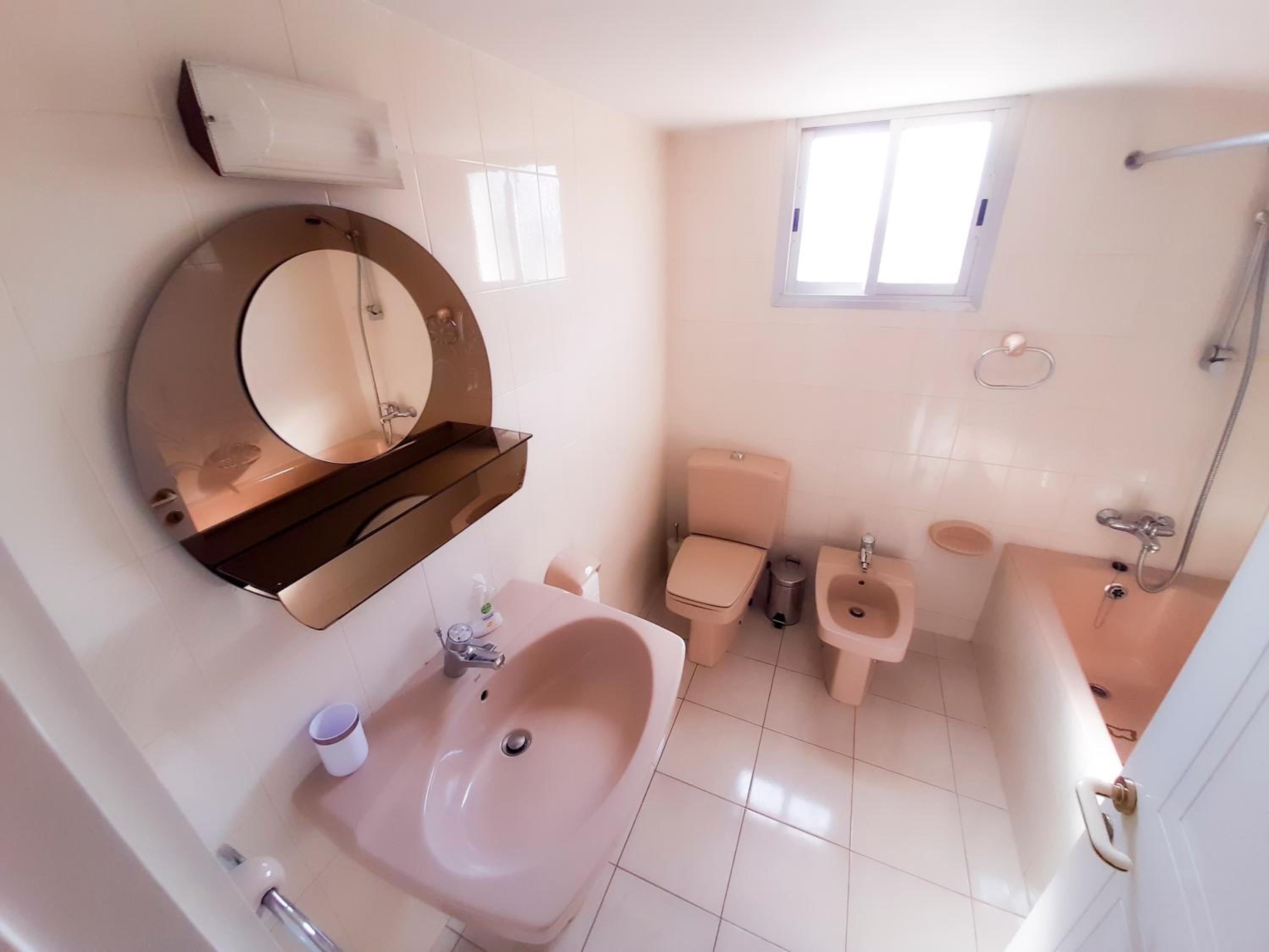 Limassol Vacations - Samson Sea Breeze, 3bed sleeps 6, free WiFi - Property Image 16