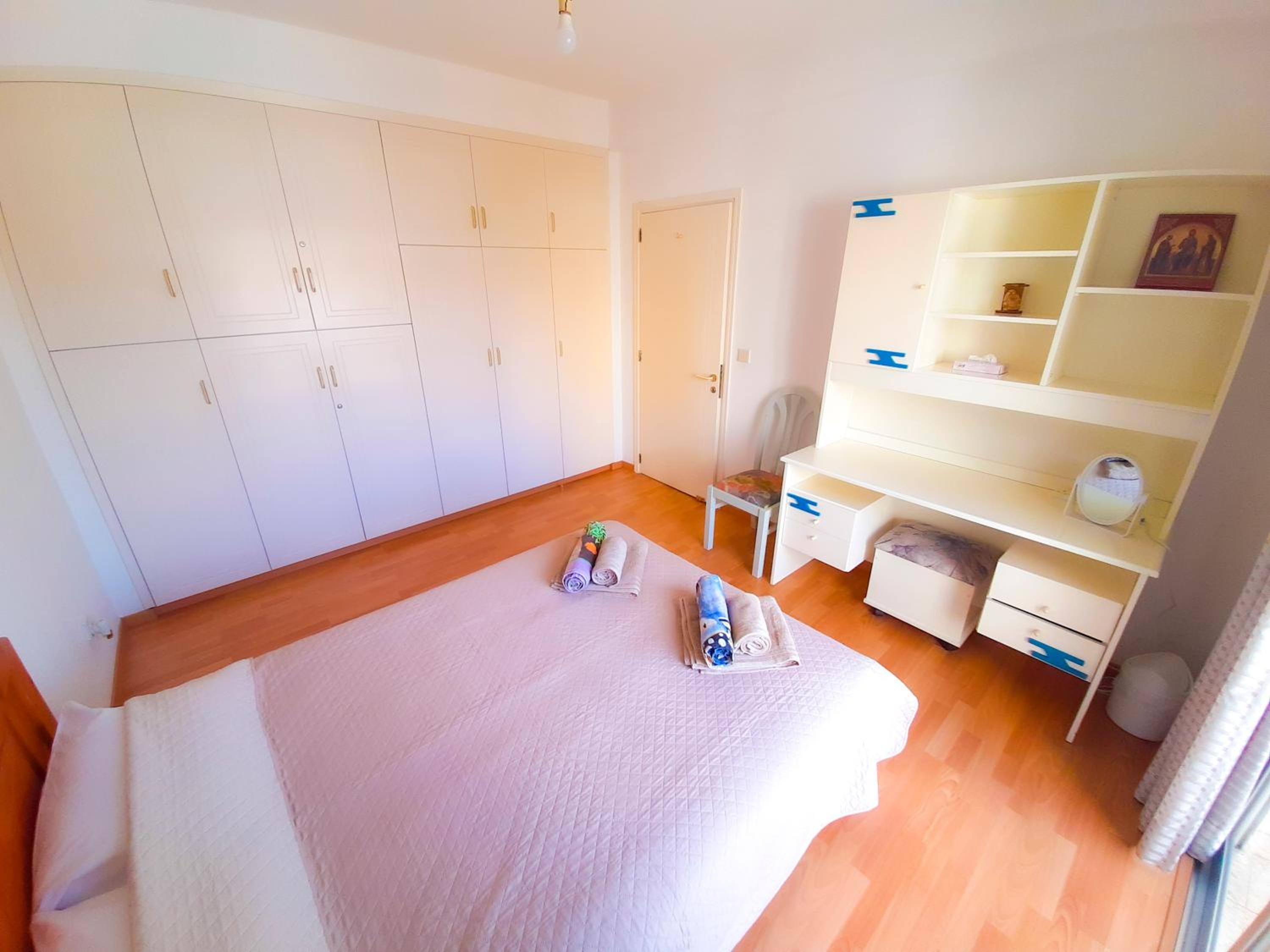 Limassol Vacations - Samson Sea Breeze, 3bed sleeps 6, free WiFi - Property Image 9