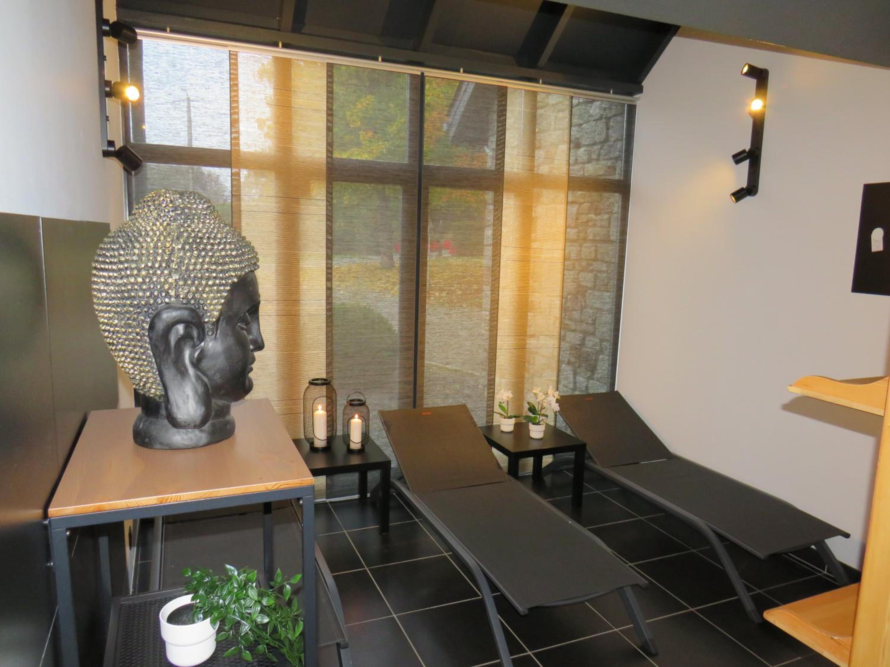 Oxygen House, long weekend special