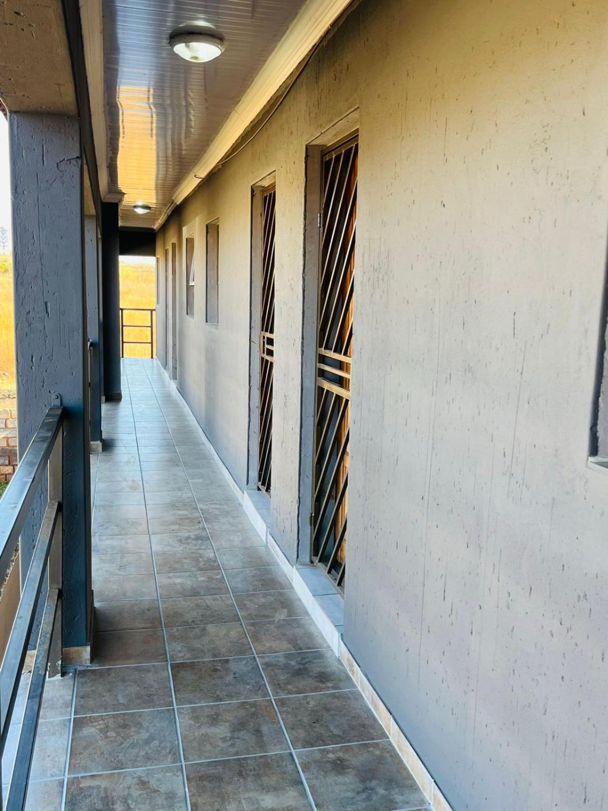 Tshukudu Guesthouse view 4