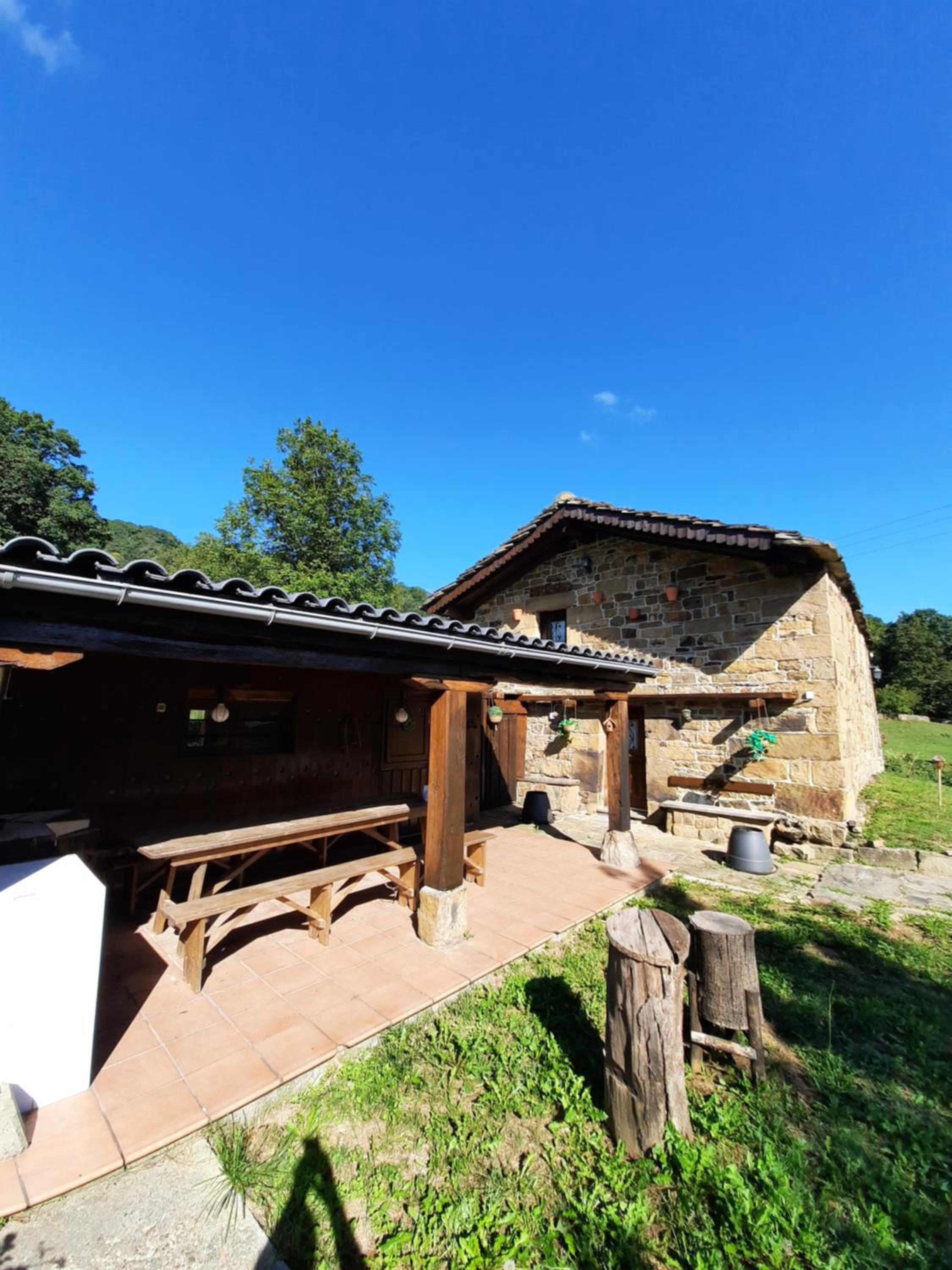 Cabaña Pasiega La Quemada