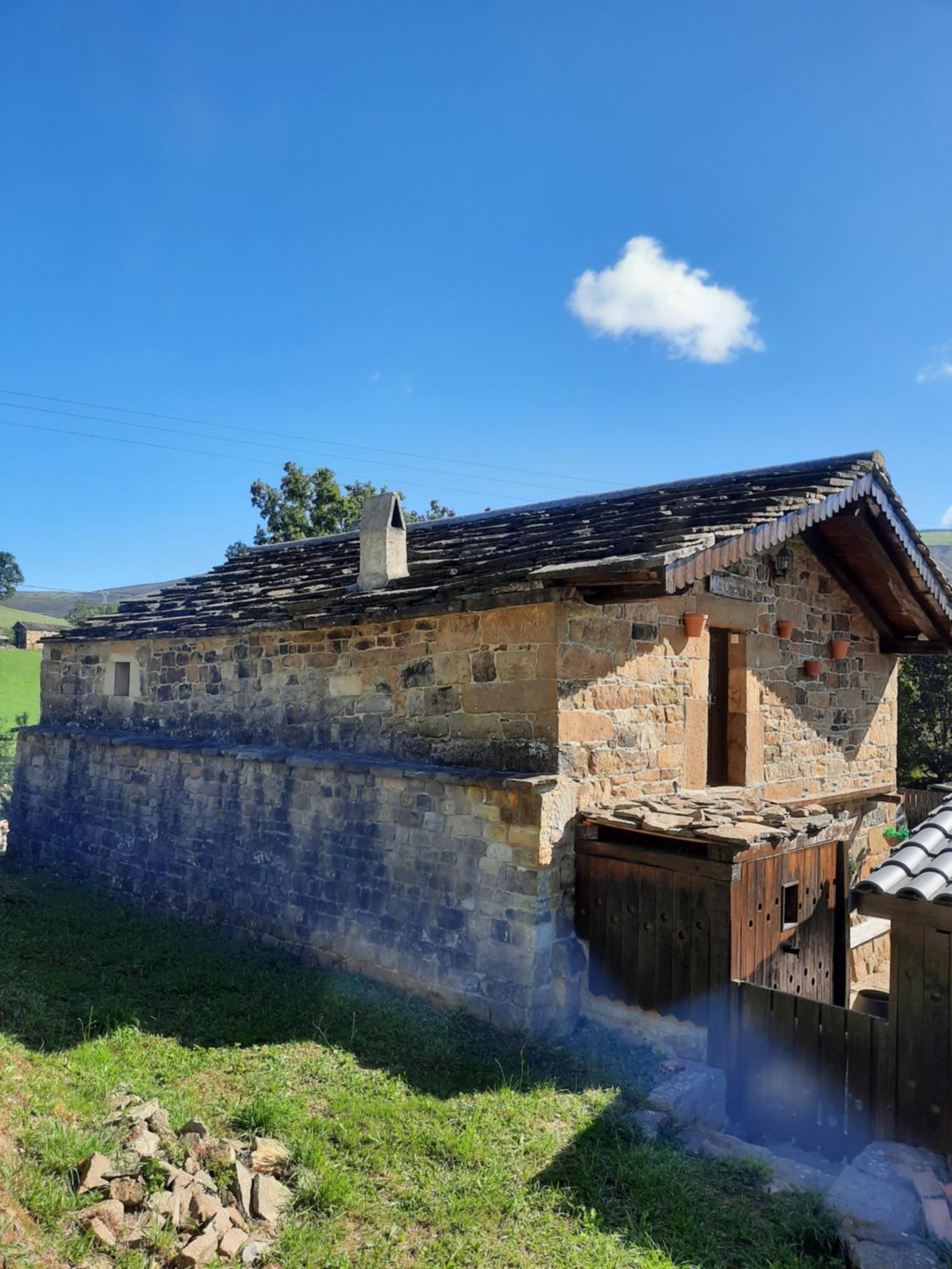 Cabaña Pasiega La Quemada