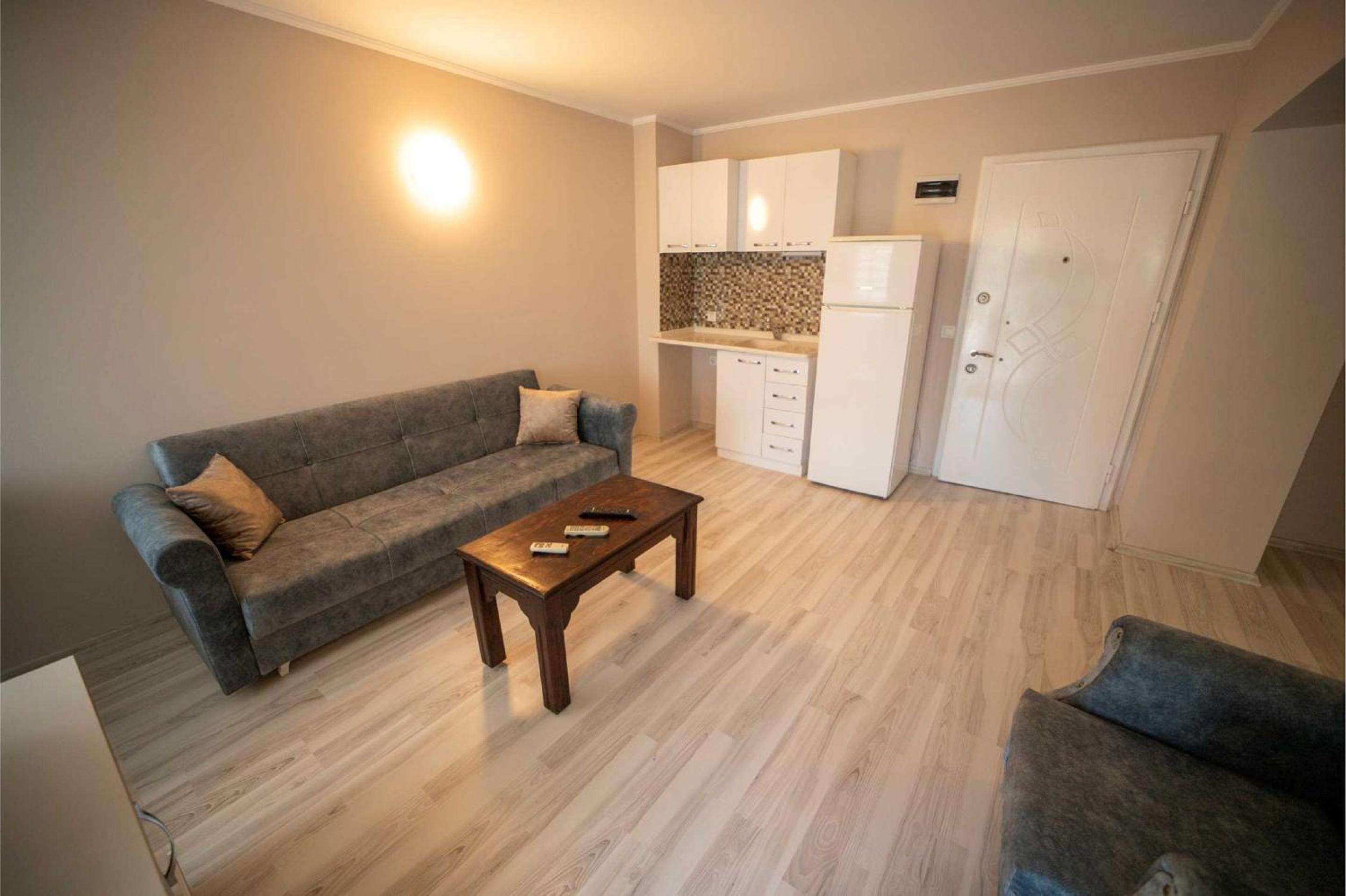 Silver Tower Residence - Image 26