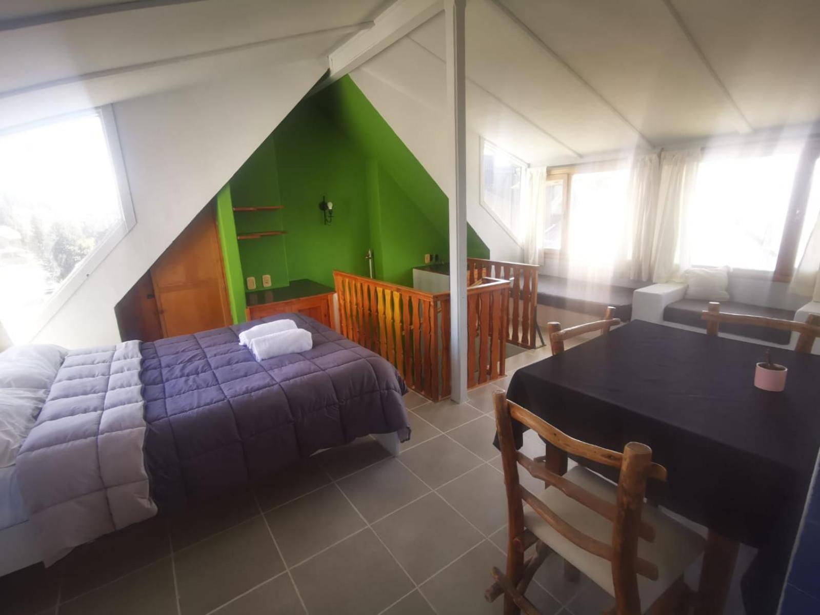 Cinerama Hostel