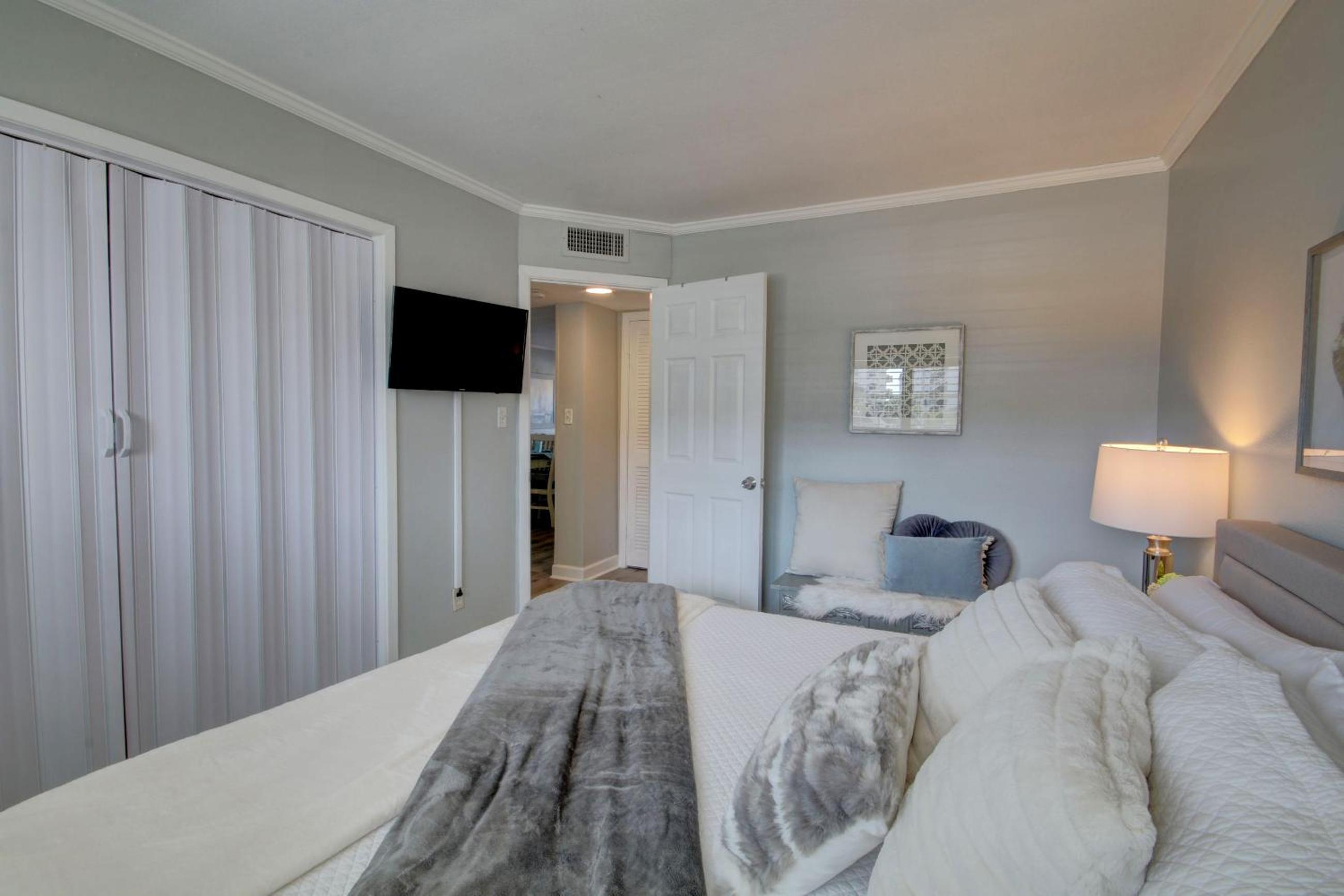El Matador 528 - FREE TICKETS!! Your stay includes free tickets to many area attractions! view 5