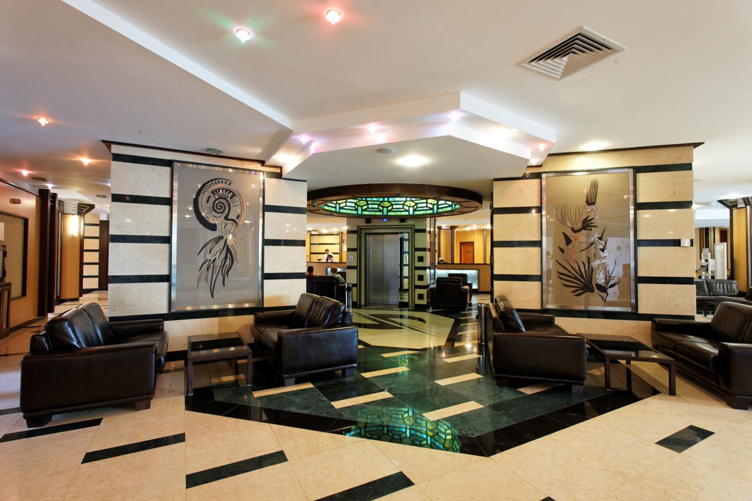 Emerald Beach Resort & Spa