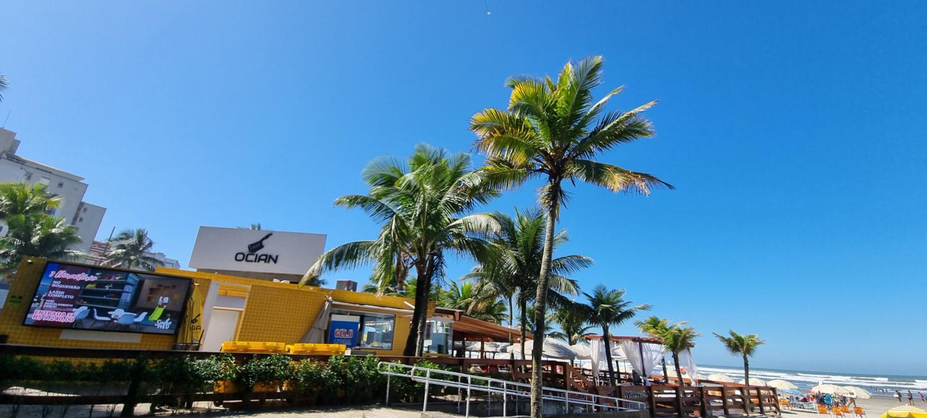 Apartamento Kit Ocian na Praia Grande Frente Mar