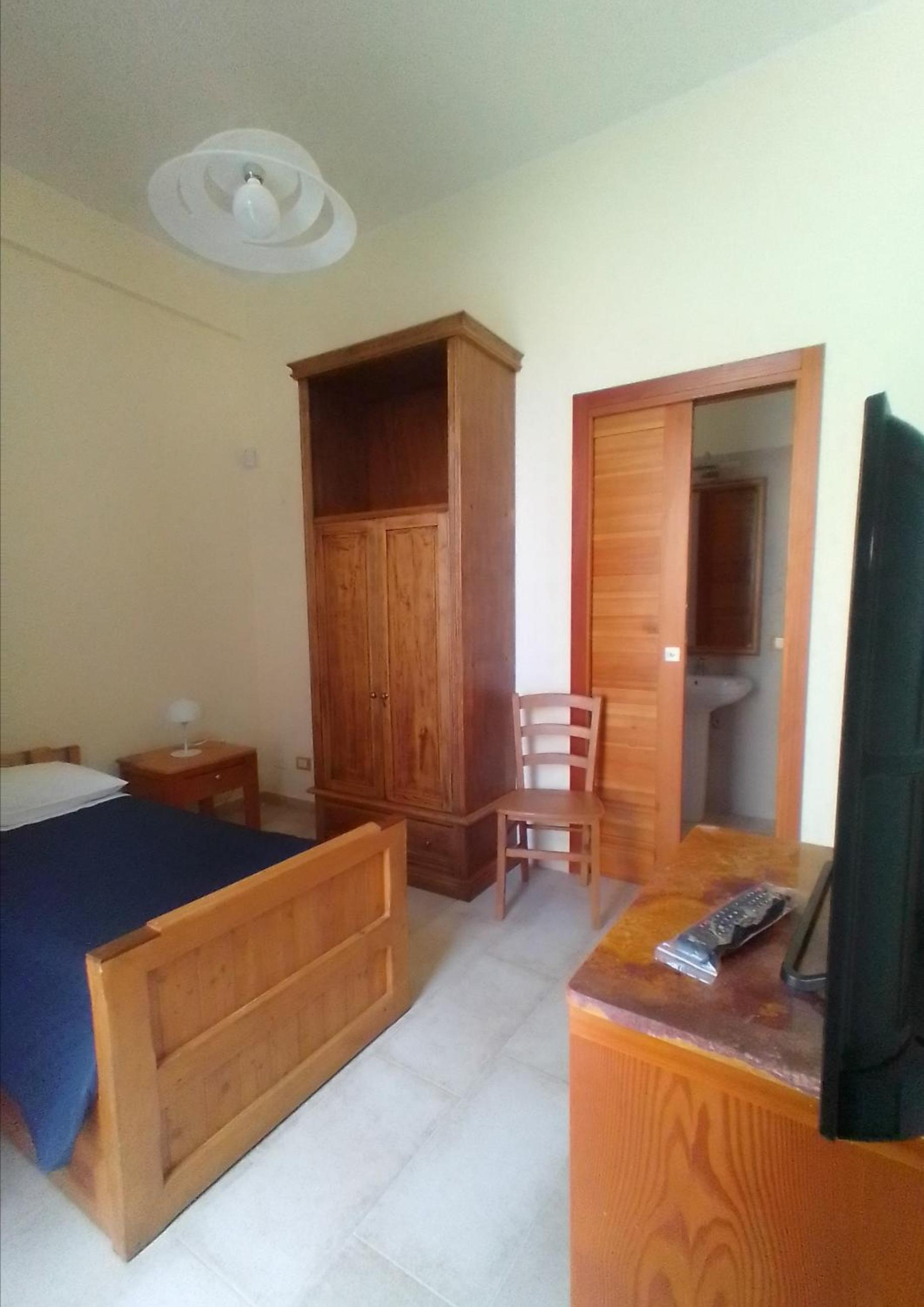 Photo 32