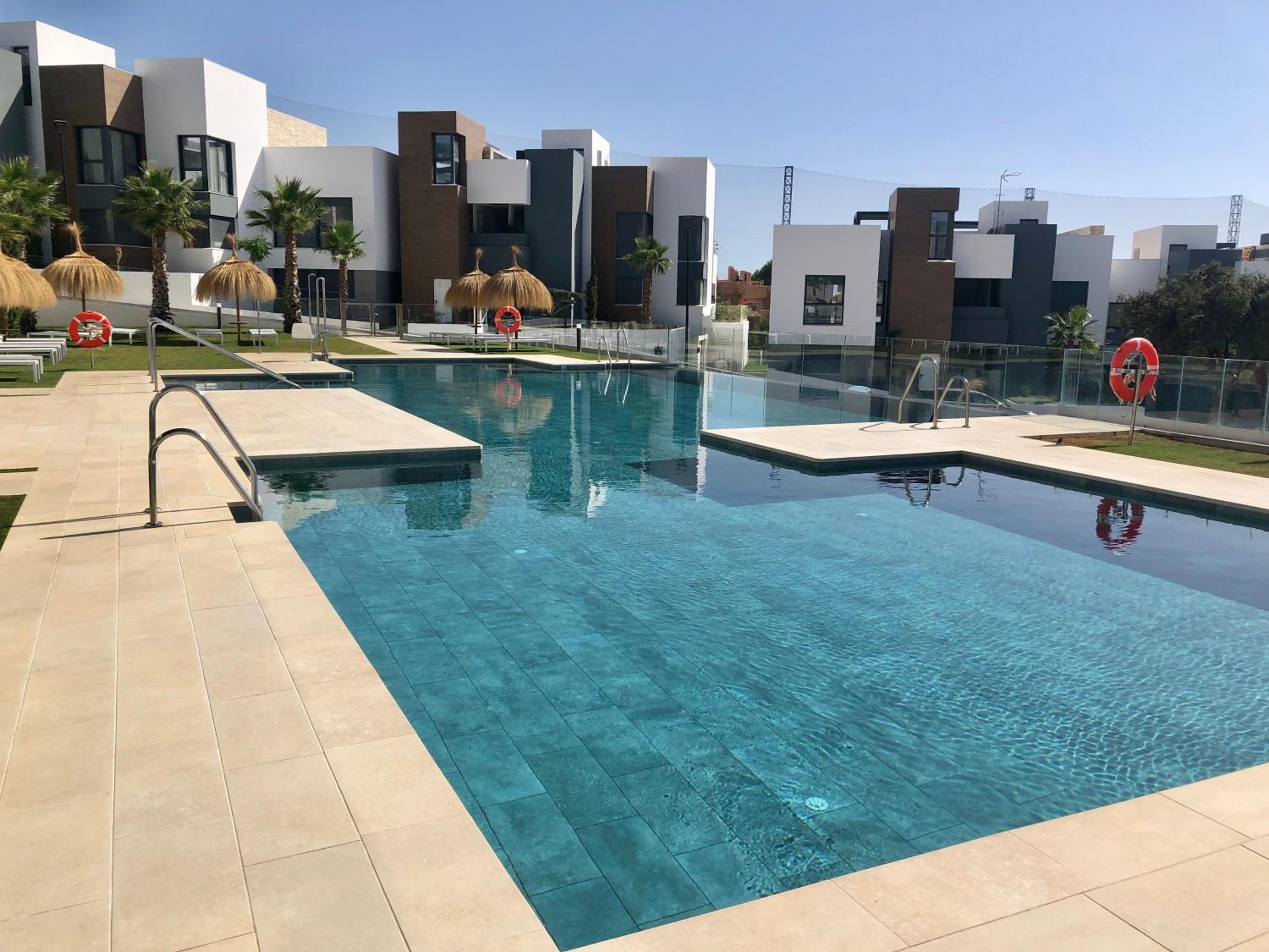 Modern Apartment in front of Cabopino Golf