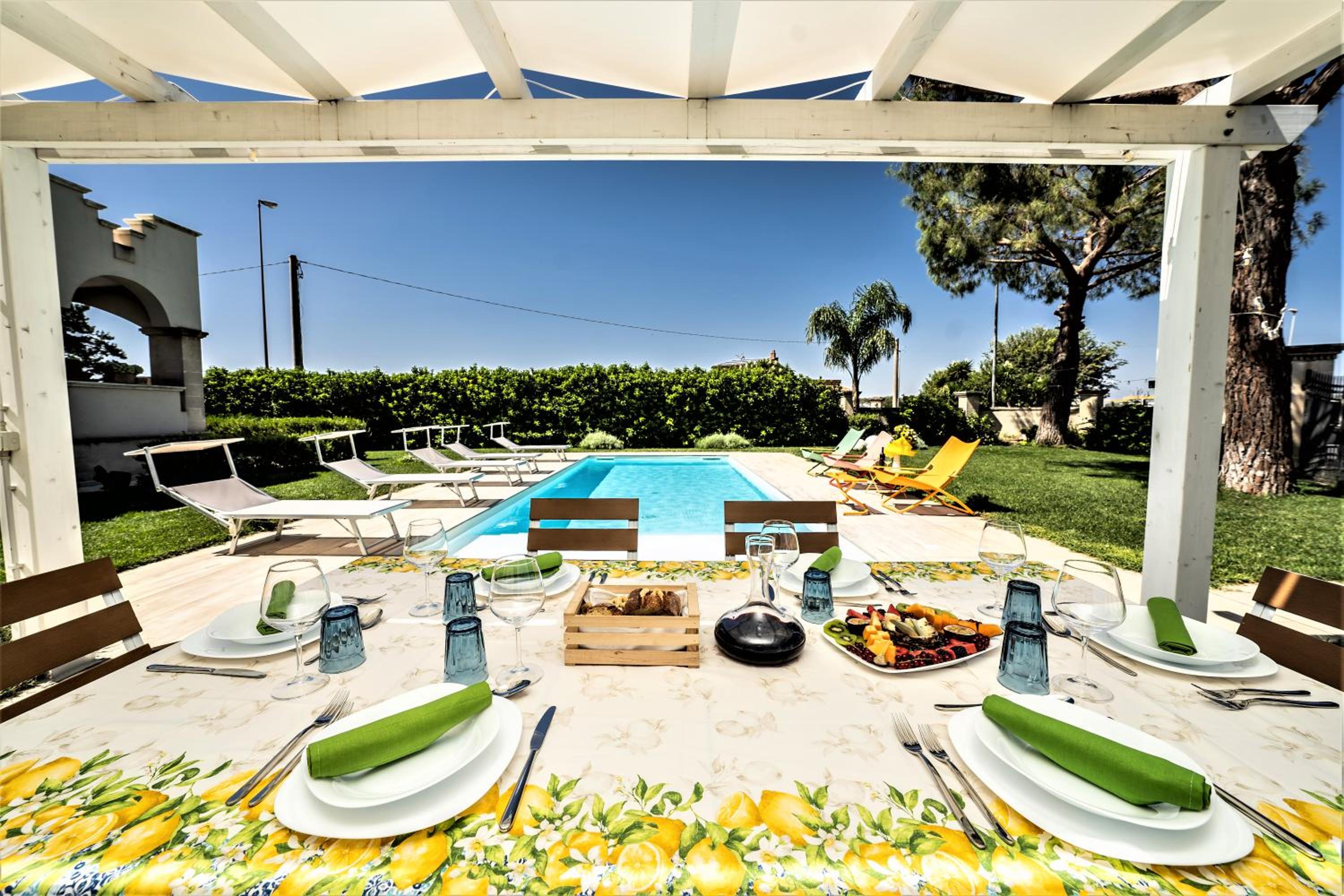 Villa Vespucci view 3