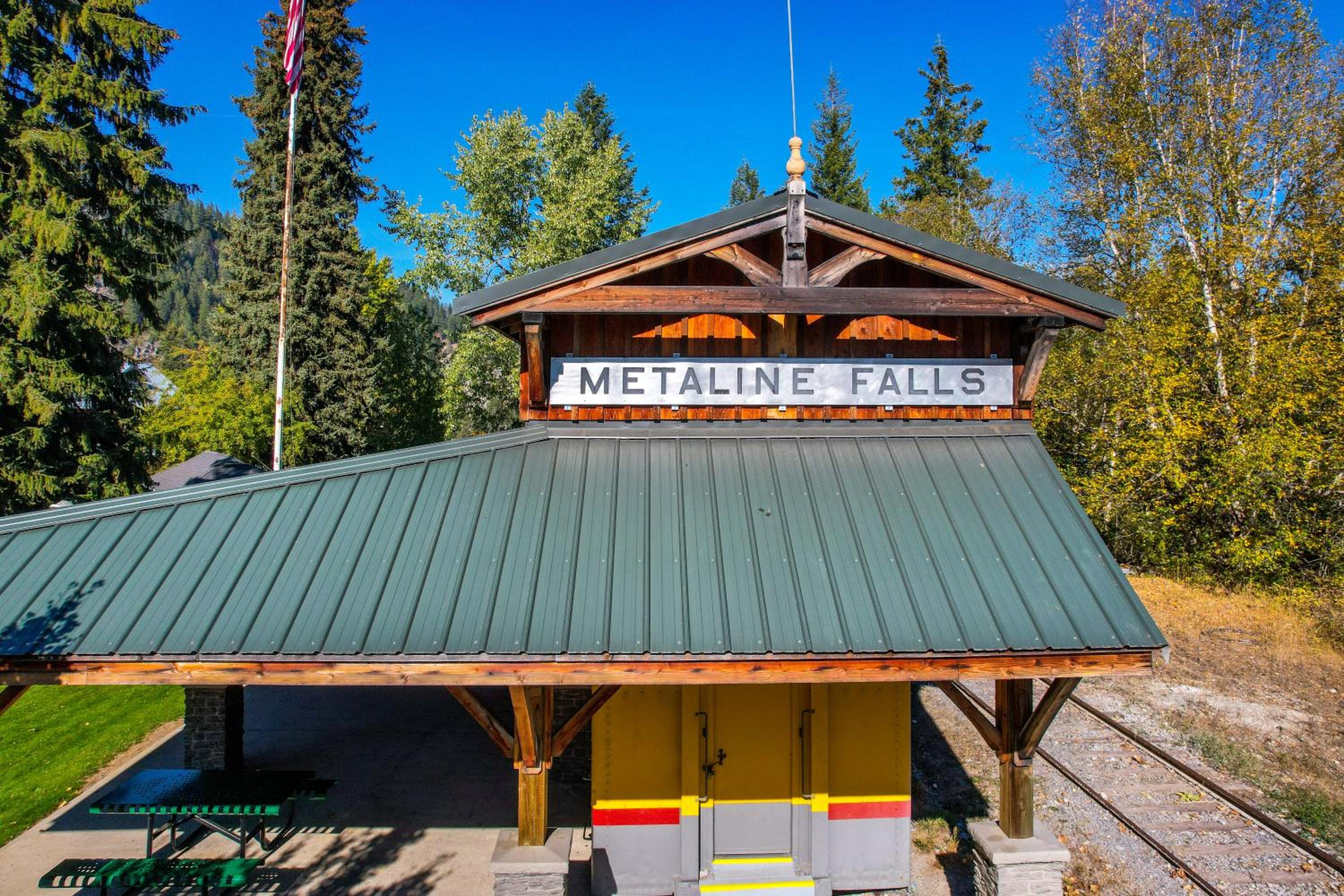 The Rock House of Metaline Falls